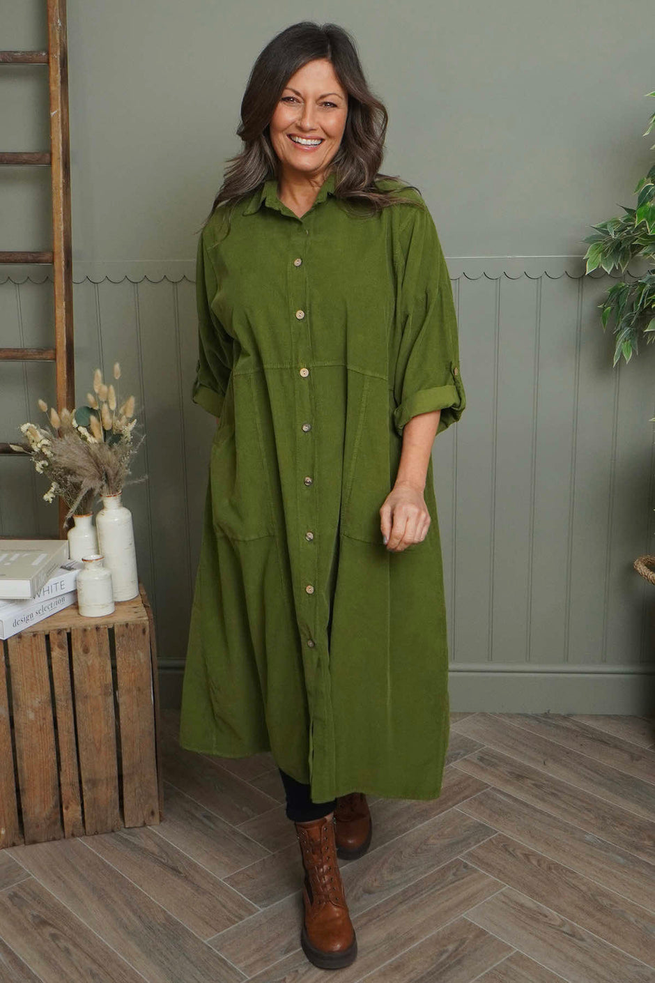Lecia Needlecord Shirt Dress Olive