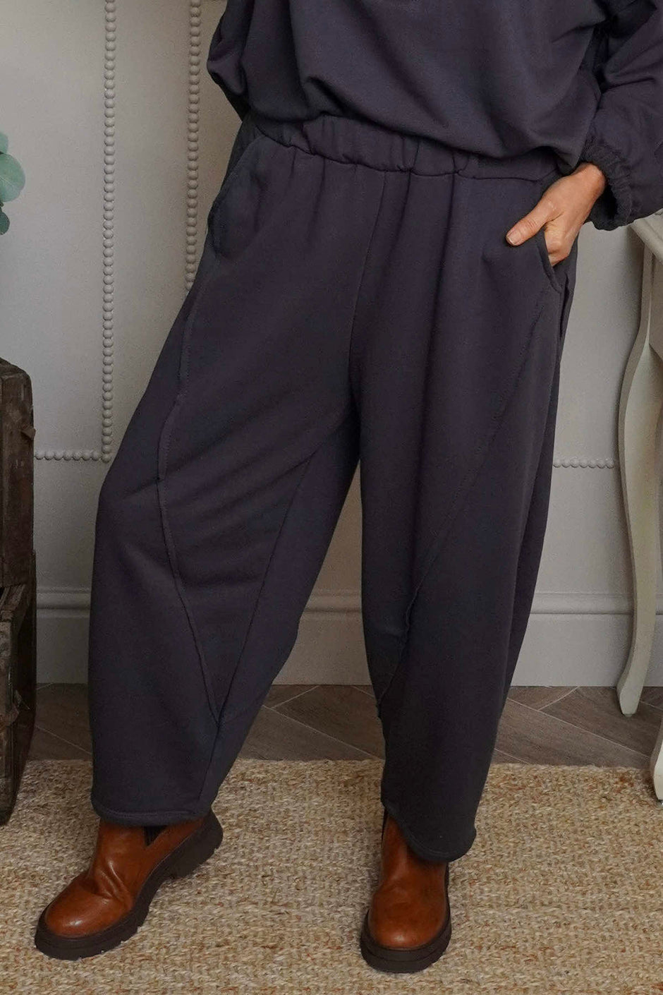 Yasmina Cropped Cotton Trousers Charcoal