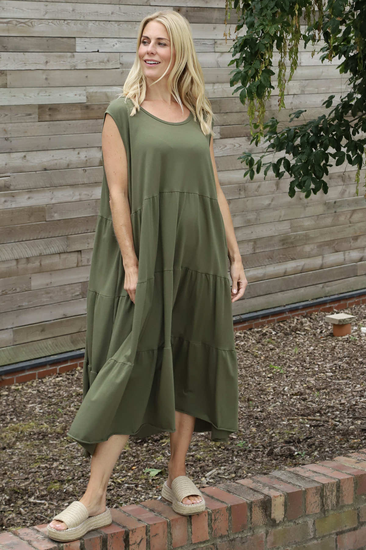 Made In Italy Demelza Sleeveless Tiered Cotton Dress
