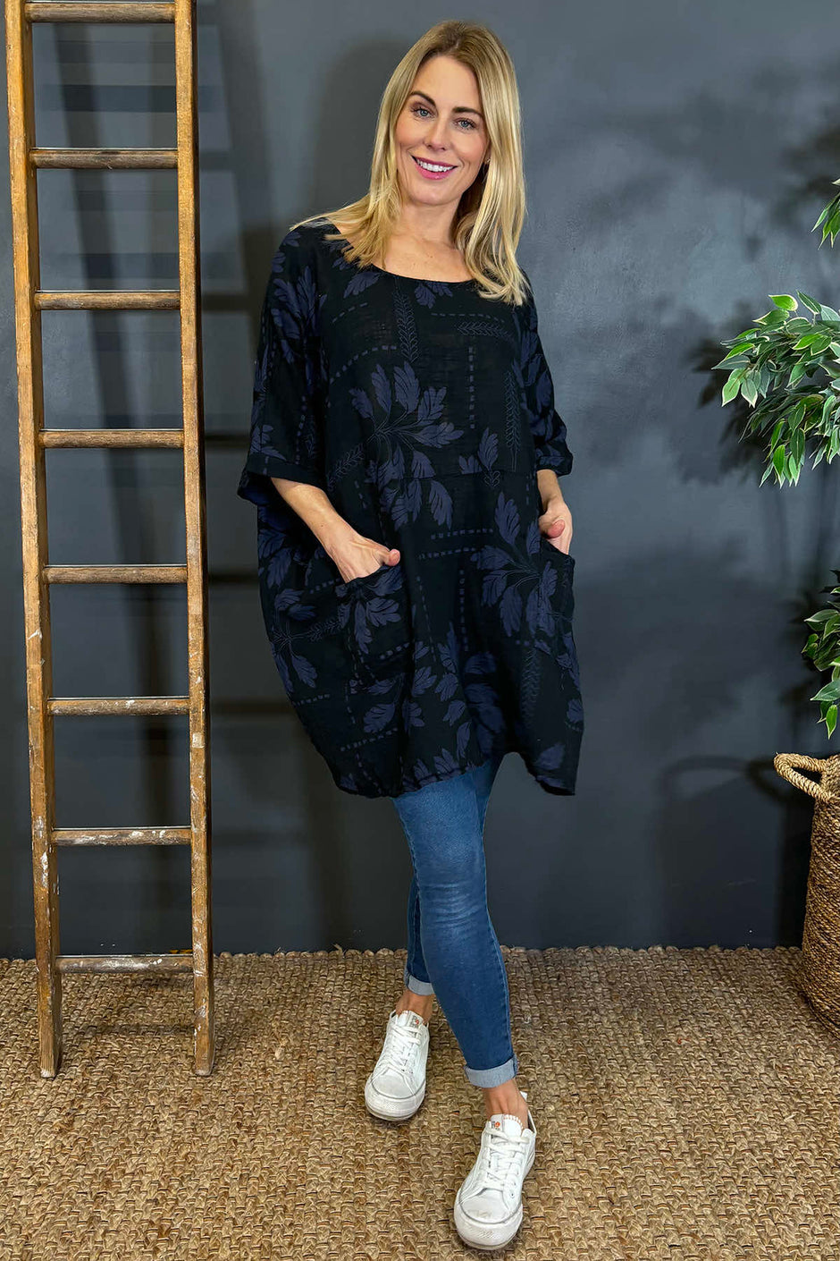Bowie Print Cotton Top Black
