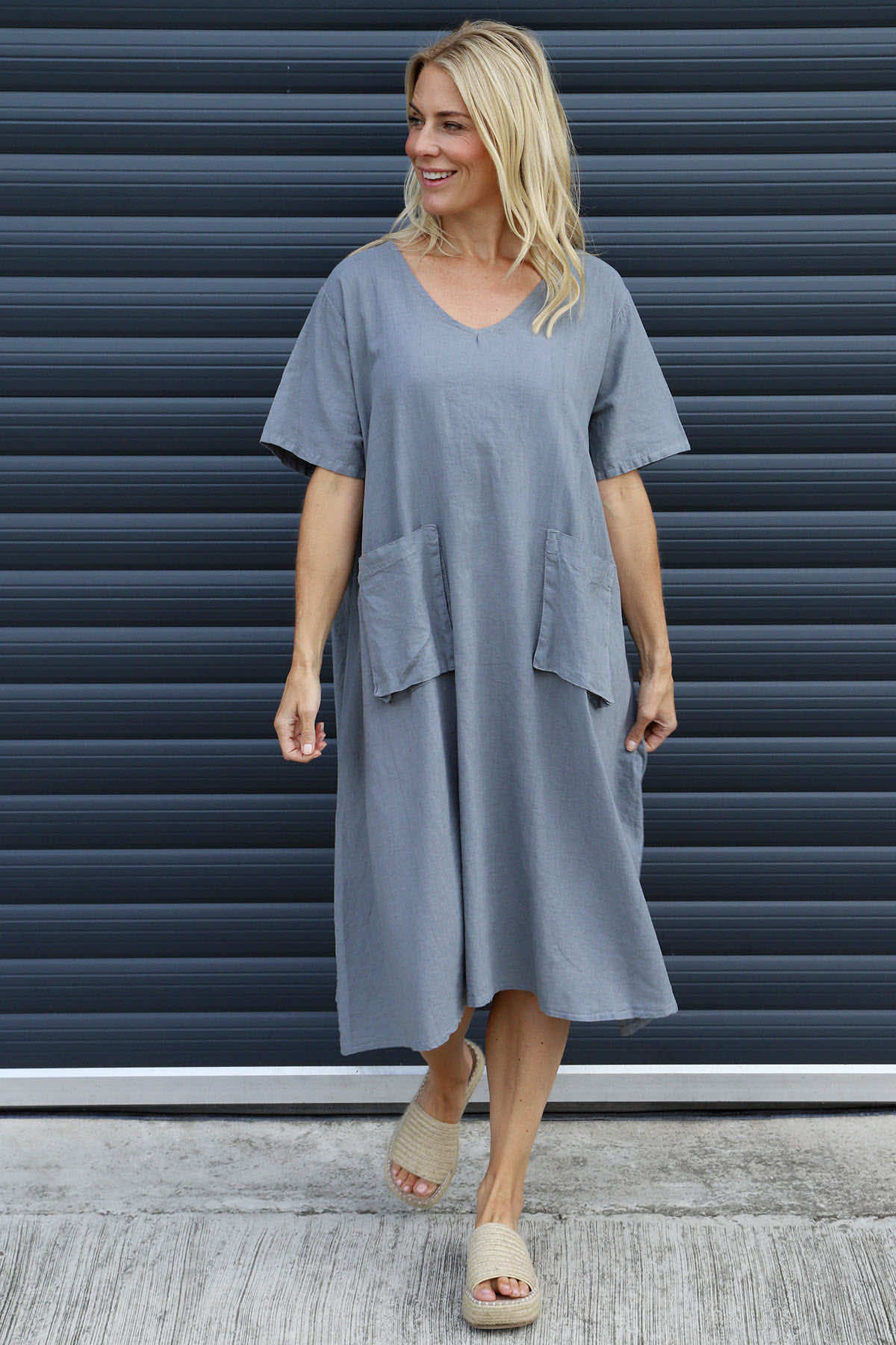 Made In Italy Solange Pocket Linen Dress