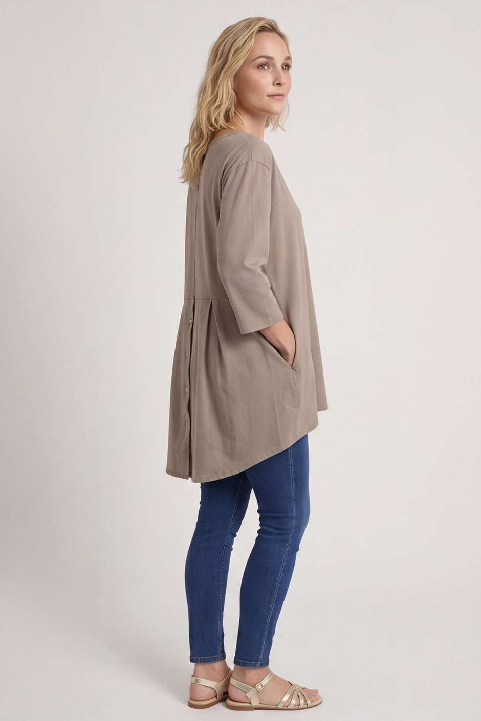 Lulu Button Back Cotton Top Mocha