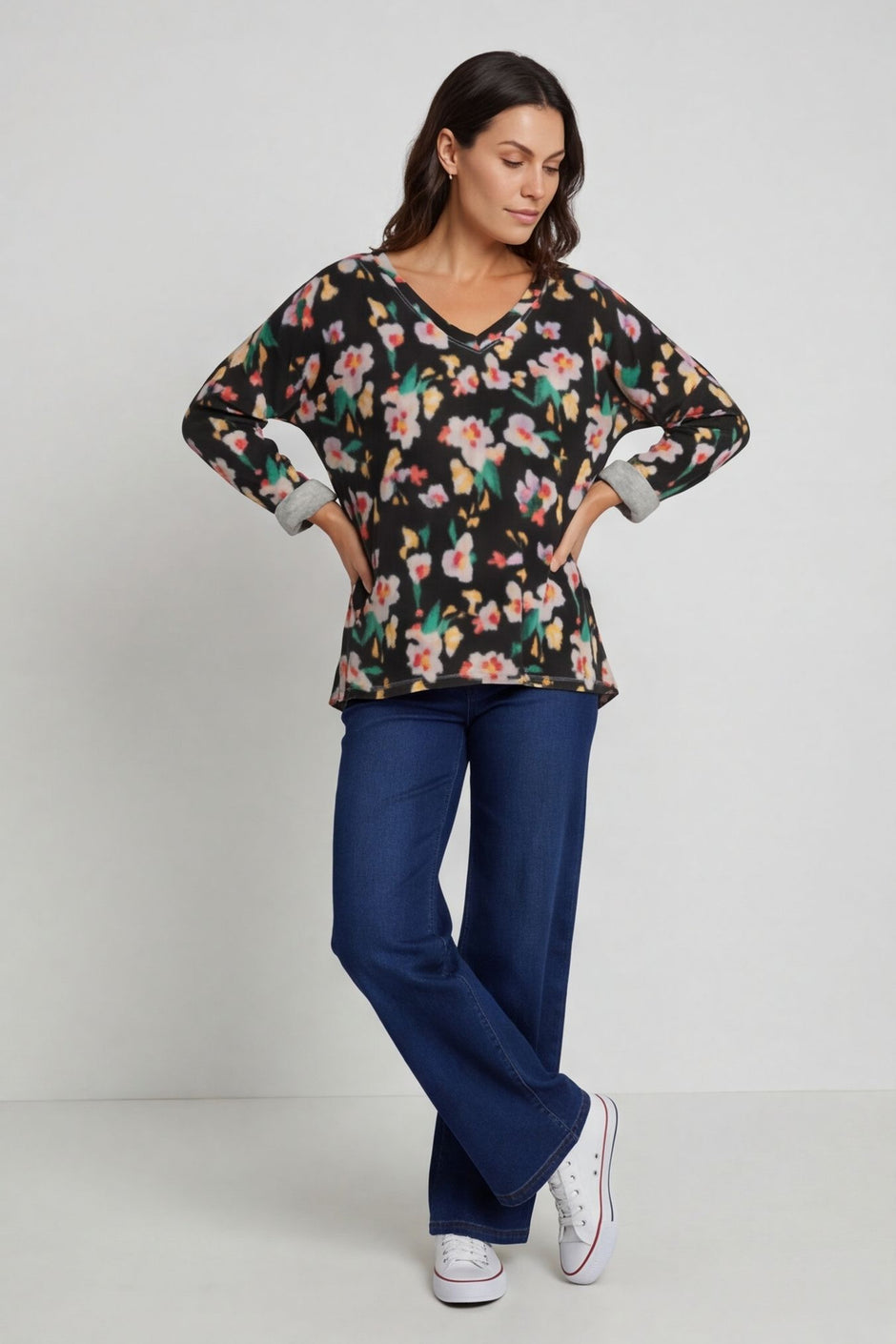 Kirsty Flower V-Neck Knit Top Black – image 1 of 6