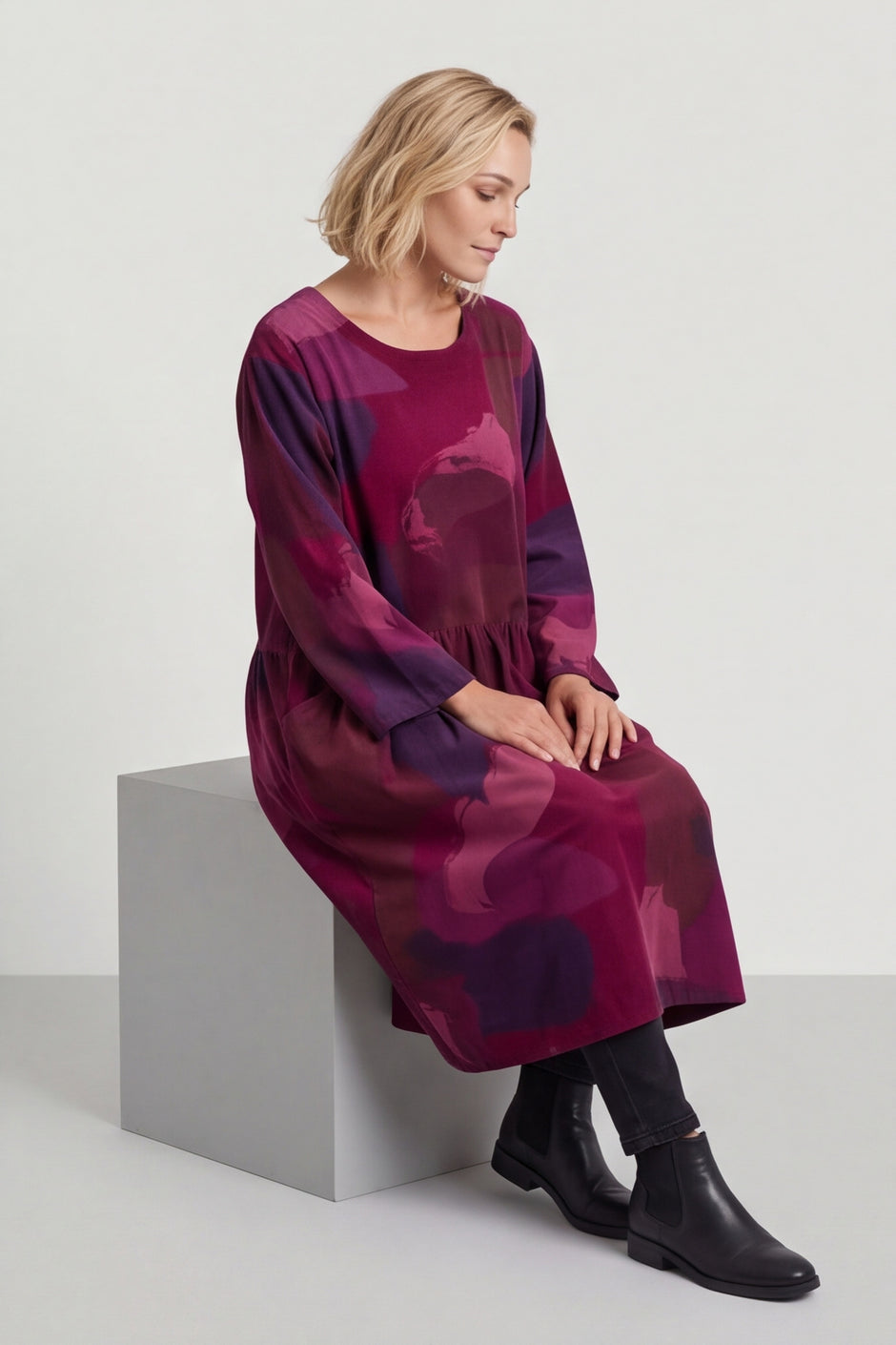Dreda Print Needlecord Dress Burgundy – image 6 of 6