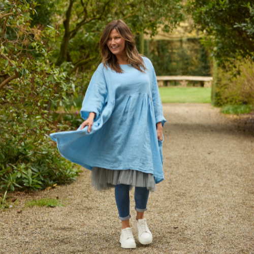 Best Midi Dresses for Women: Style, Comfort and Versatility