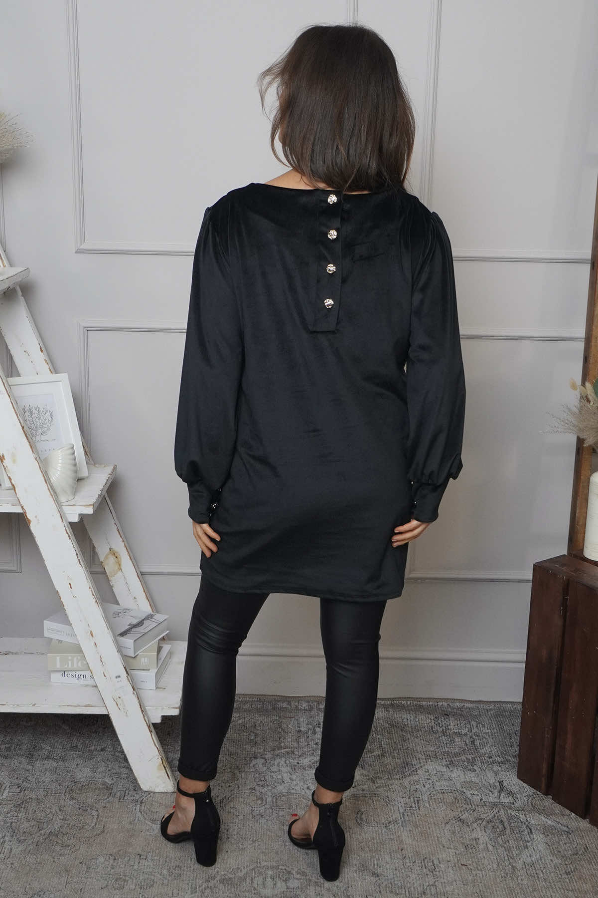 Zannah Button Back Tunic Black