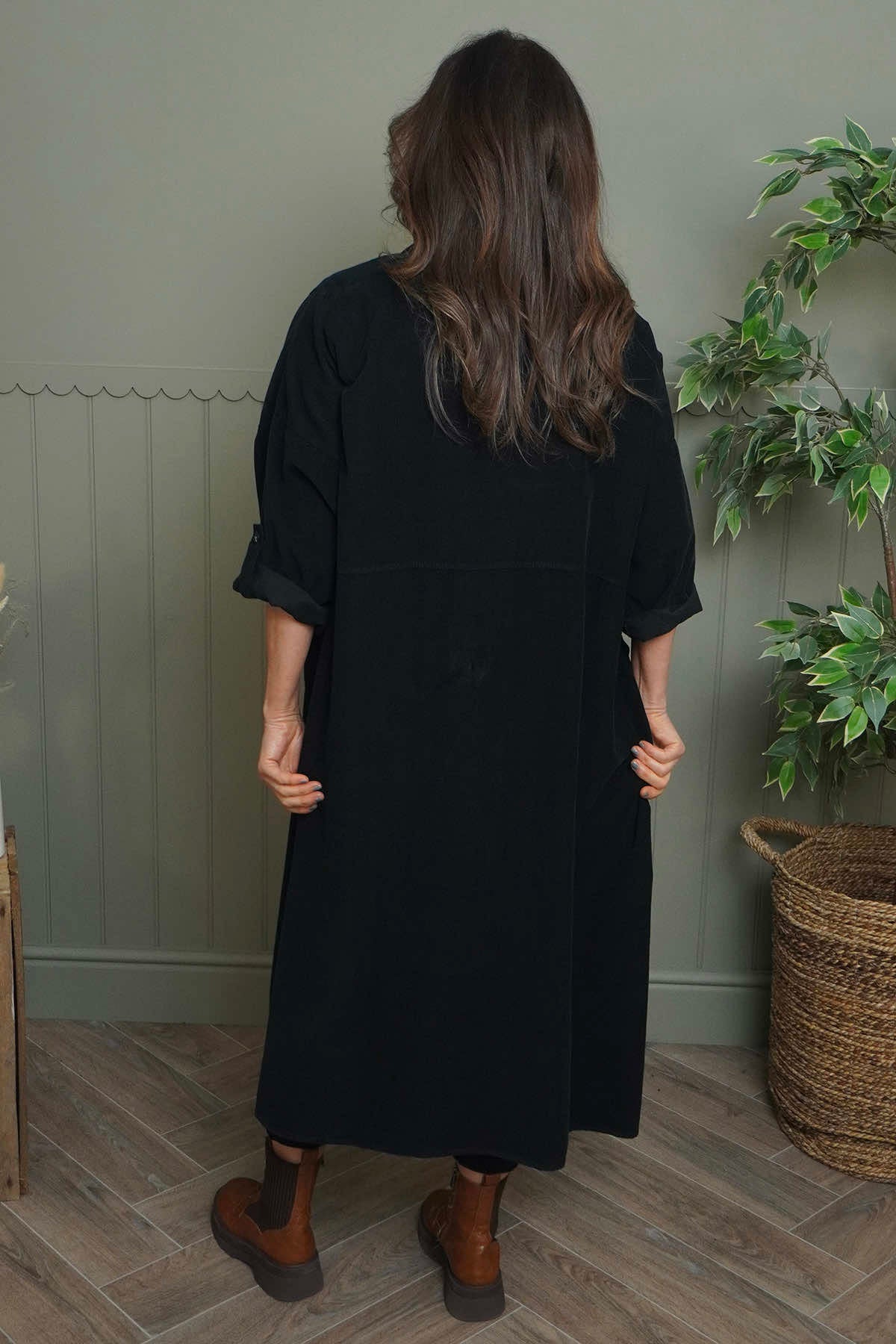 Lecia Needlecord Shirt Dress Black
