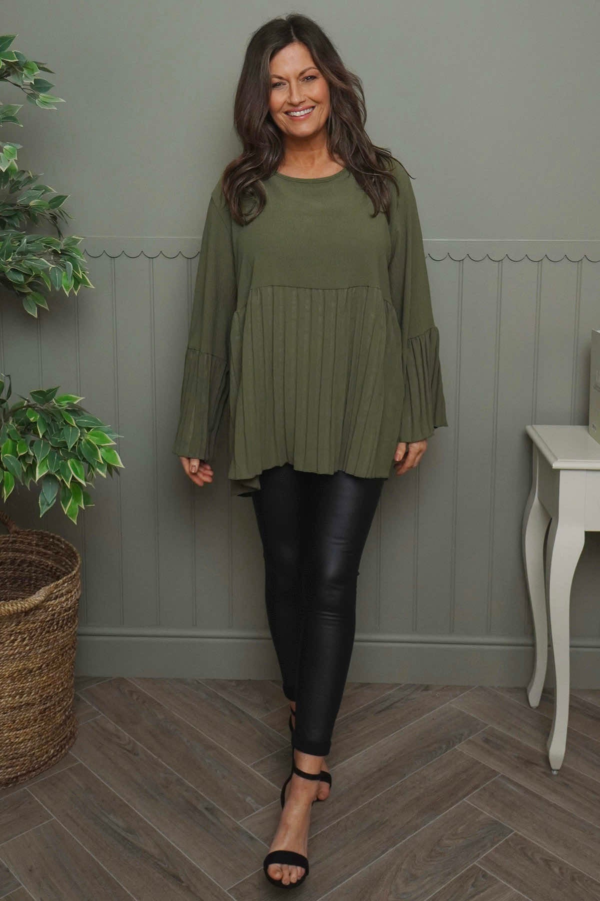 Wynne Pleated Top Khaki