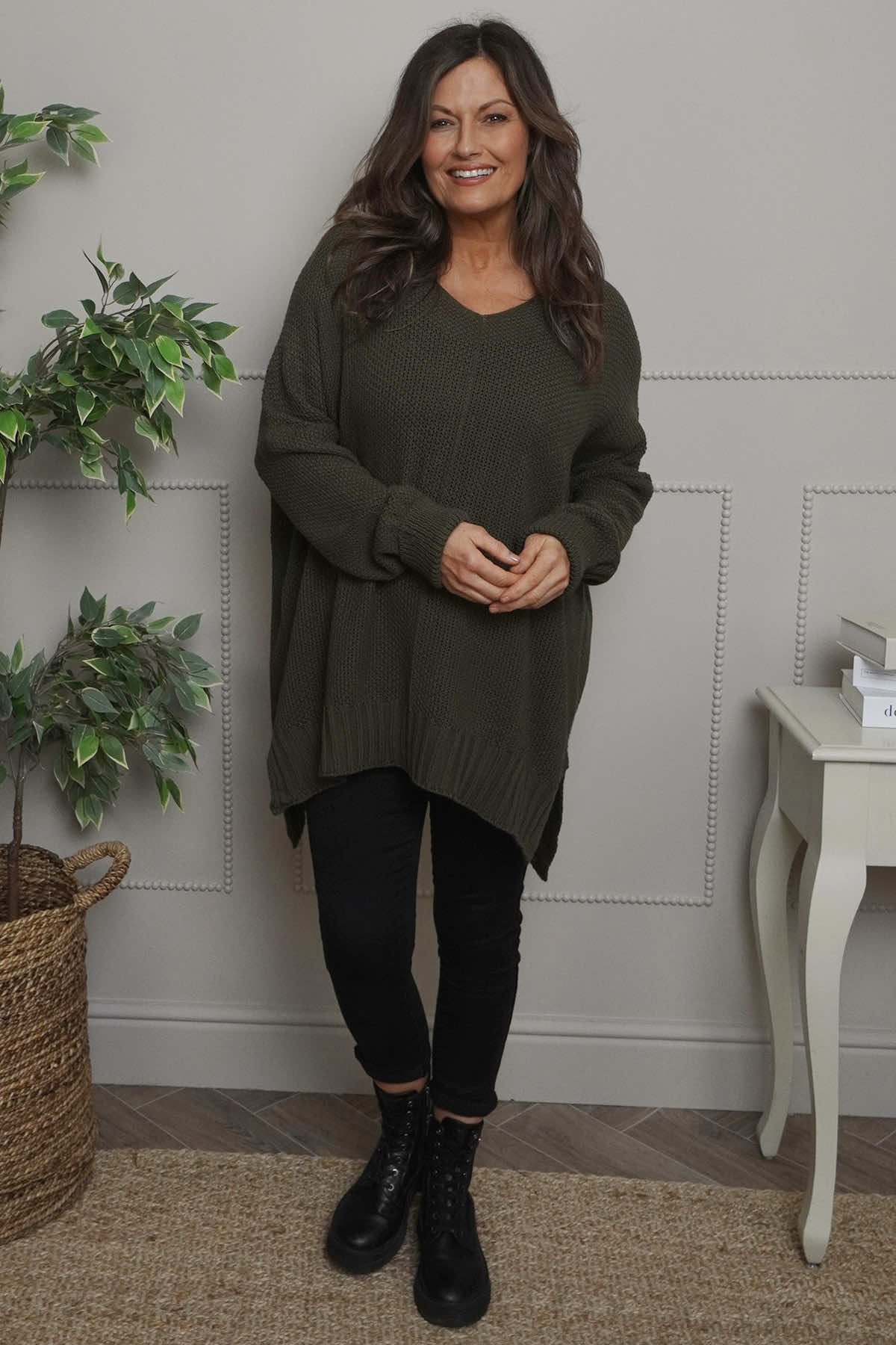 Bo Slouch V-Neck Jumper Khaki