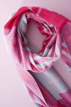 Hetty Scarf Fuchsia