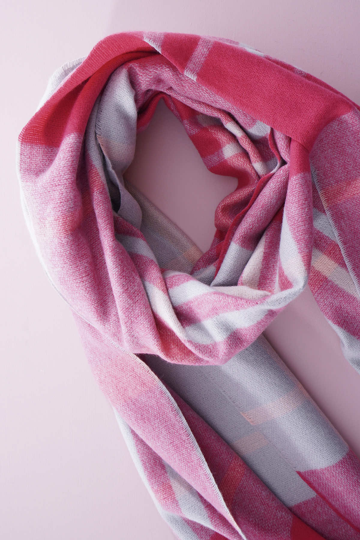 Hetty Scarf Fuchsia