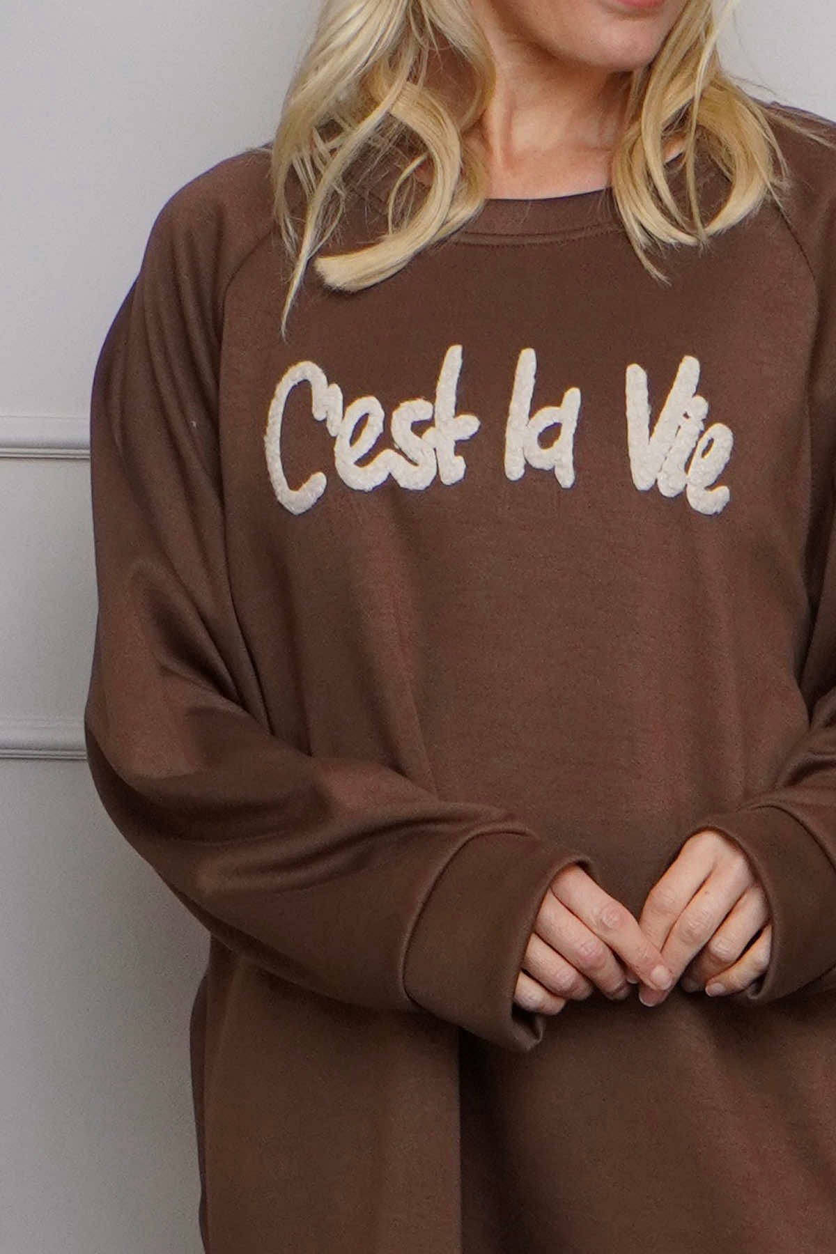 C'est La Vie Sweatshirt Cocoa