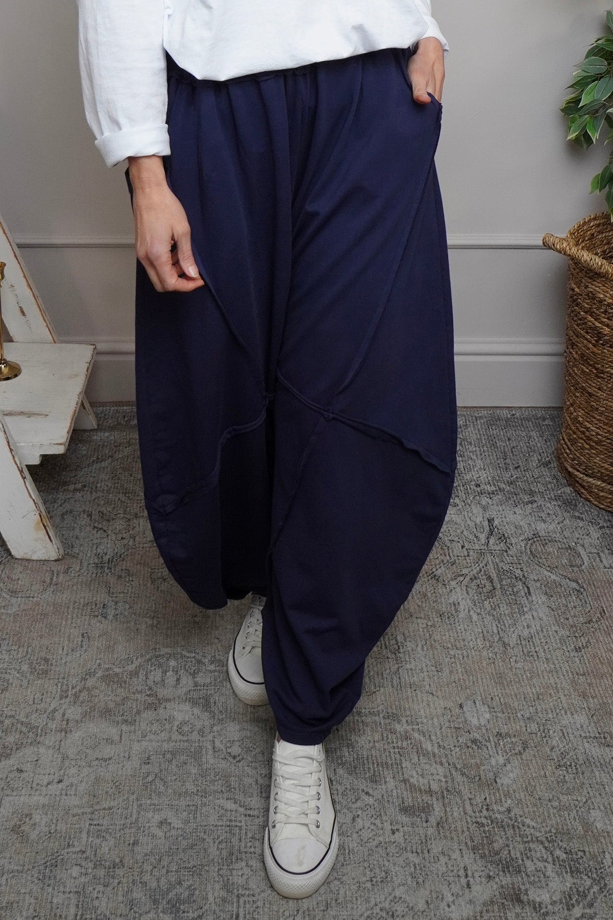 Deana Cotton Trousers Navy