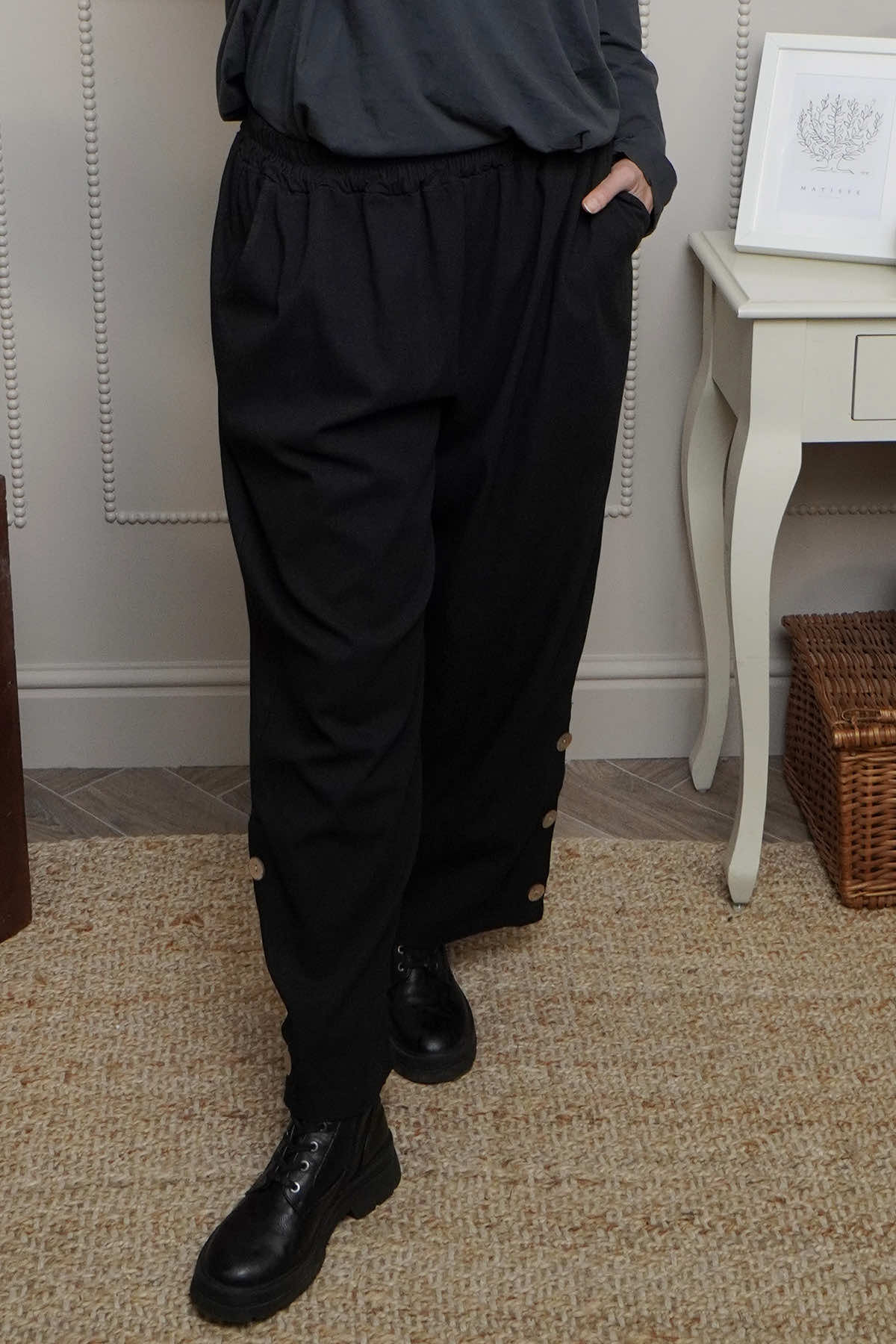 Nydia Trousers Black