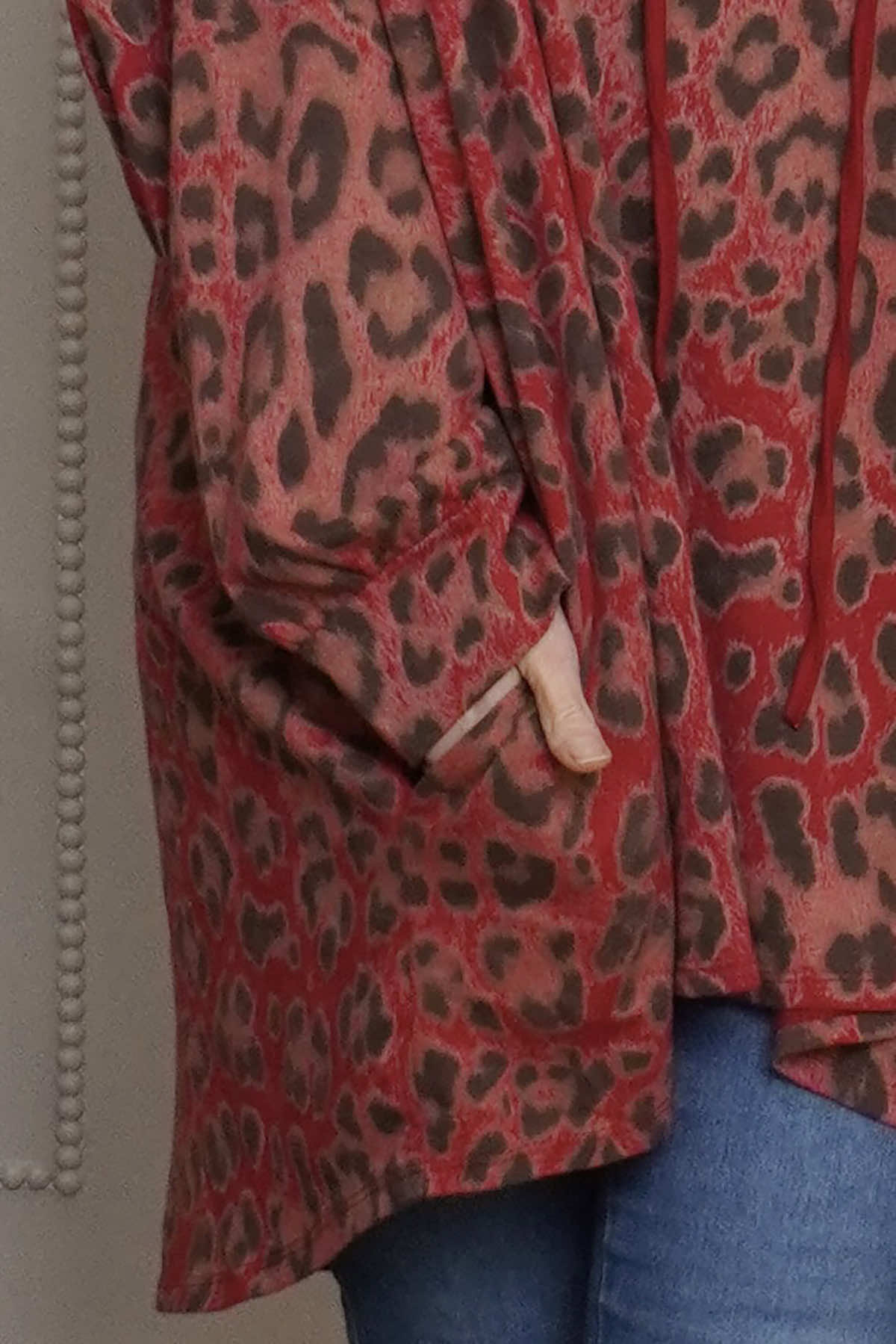 Shayla Leopard Hooded Cotton Top Red