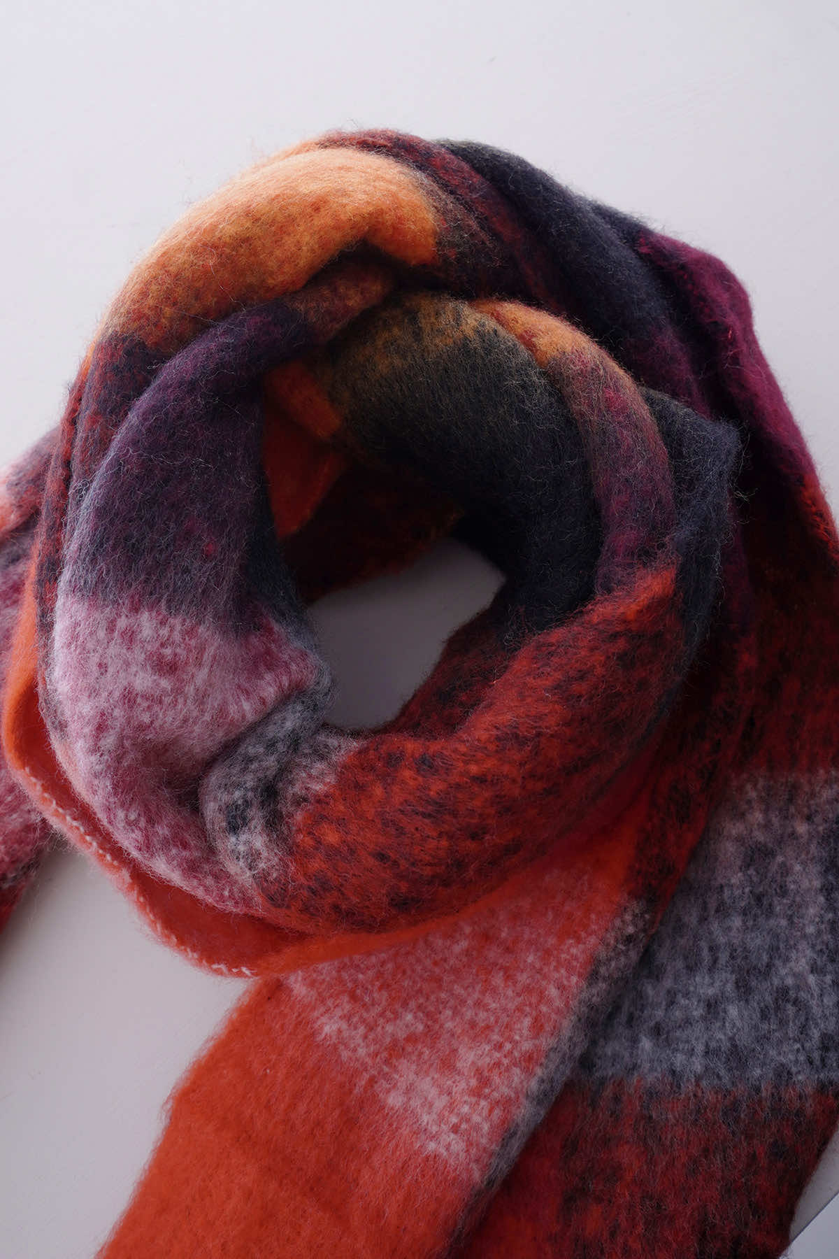 Kara Scarf Red