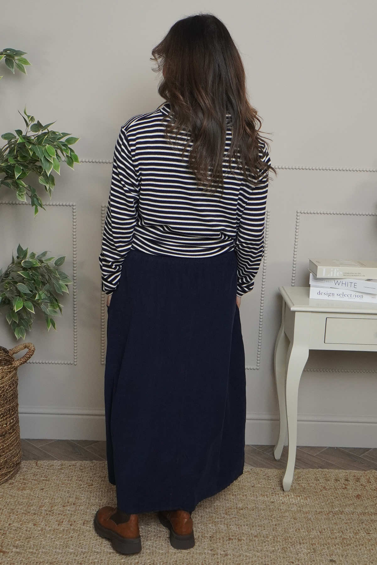 Zinnia Needlecord Skirt Navy