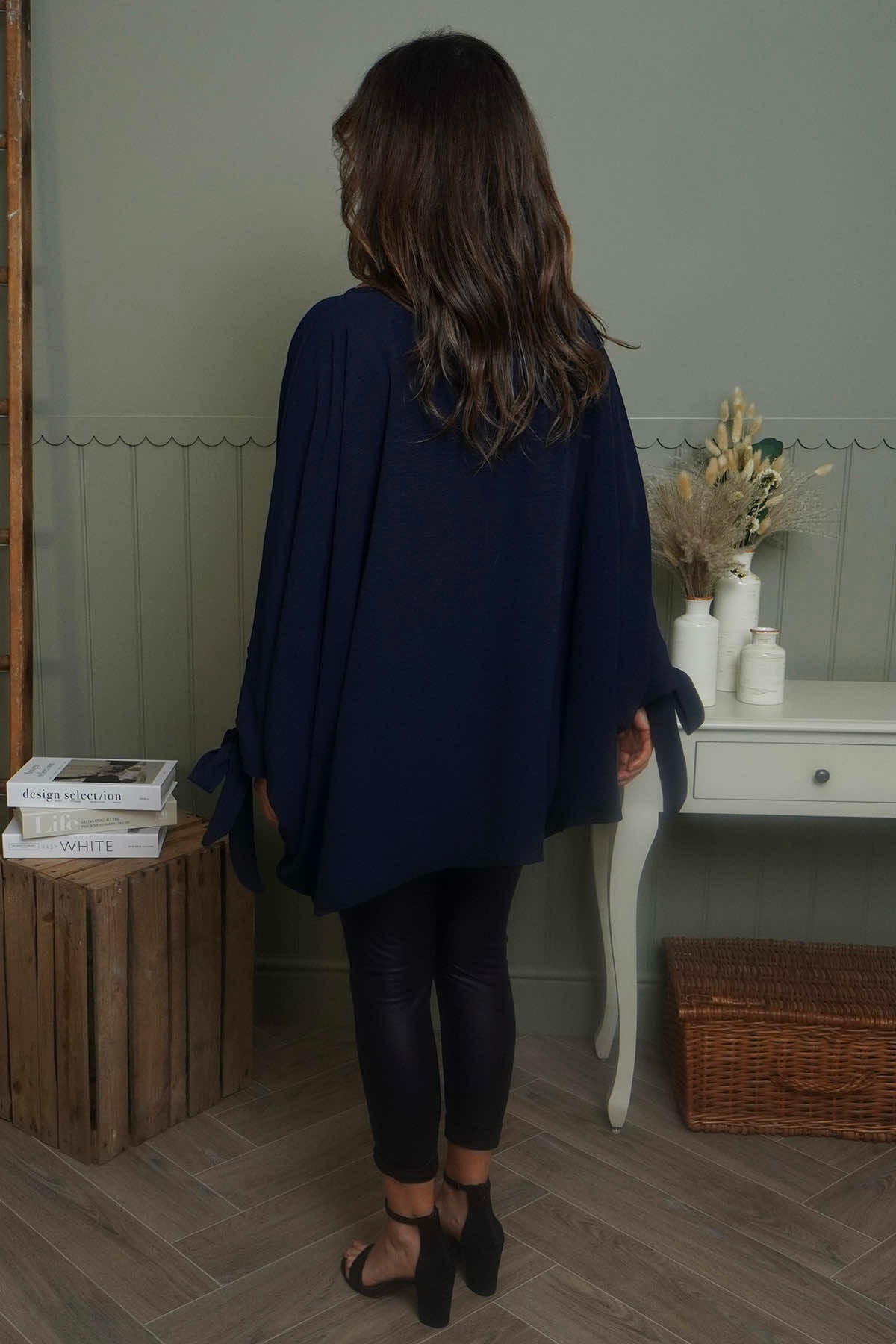 Anette Tie Sleeve Top Navy