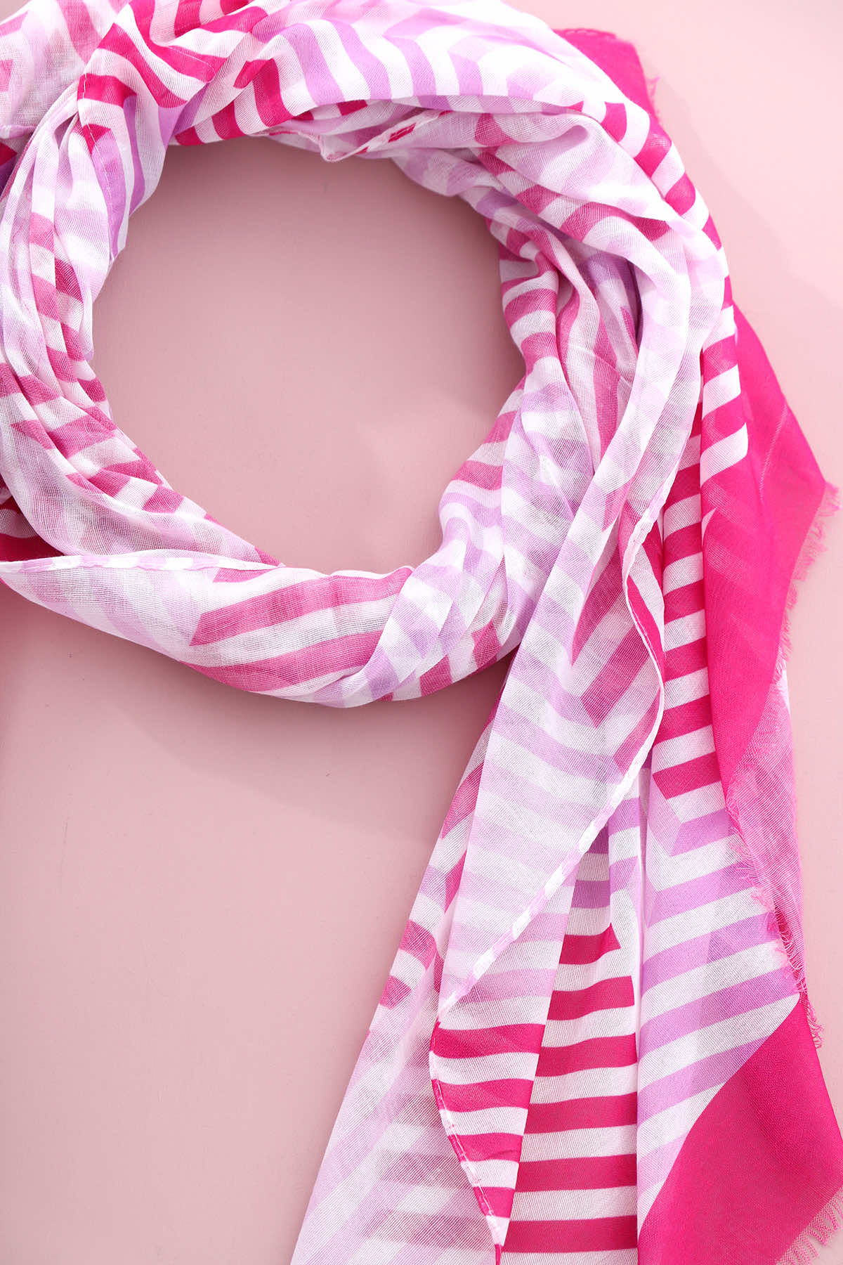 Rita Scarf Fuchsia