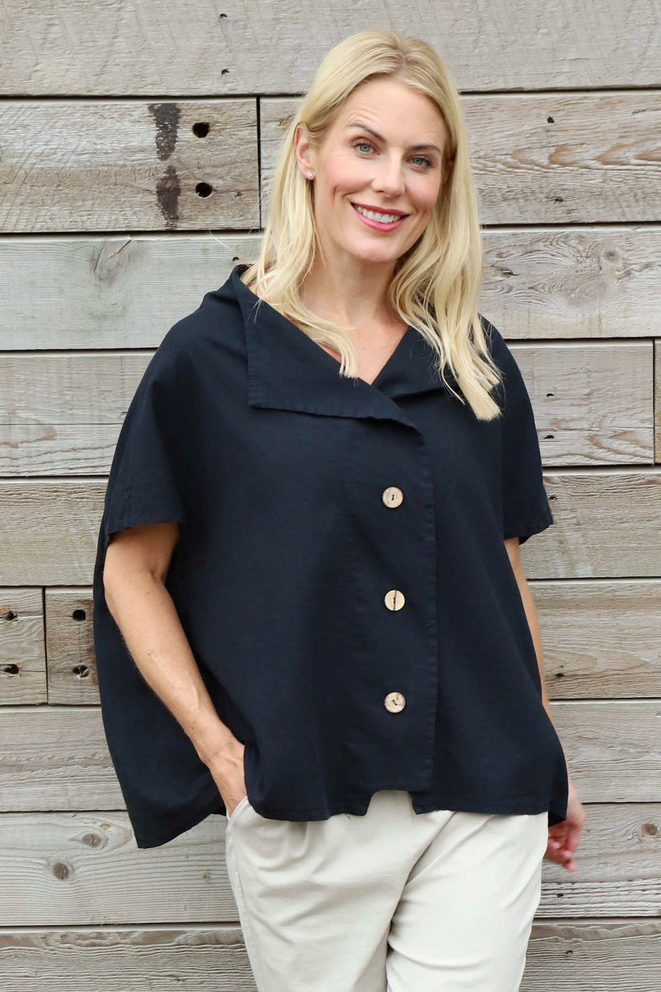 Sabella Linen Shirt Black