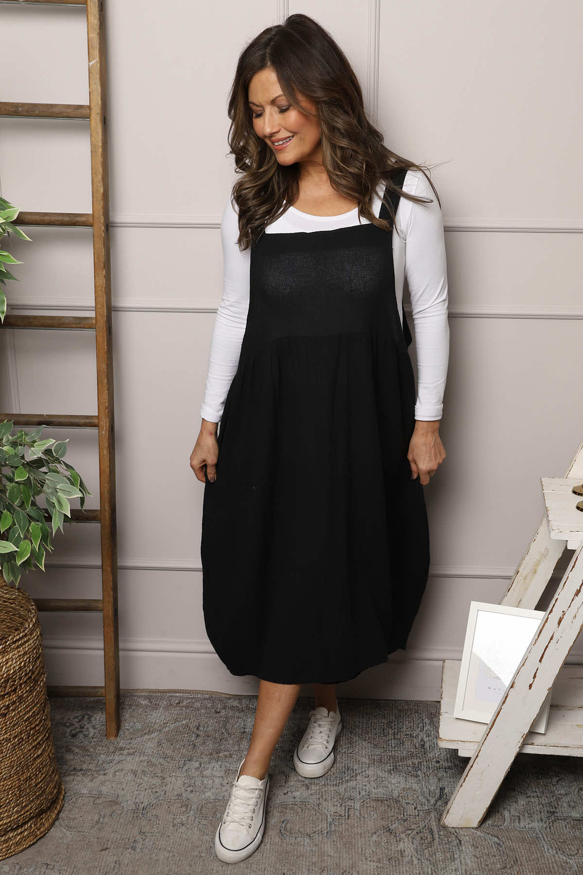 Meredith Washed Linen Pinafore Black
