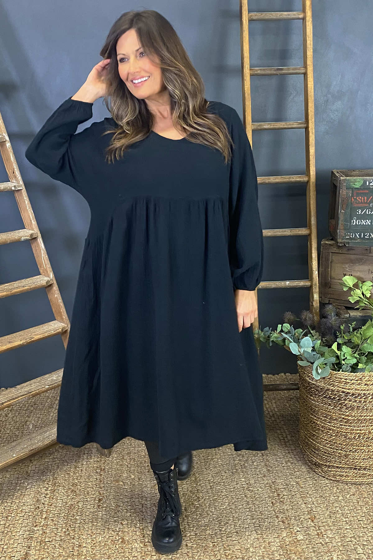 Indie V-Neck Cotton Dress Black