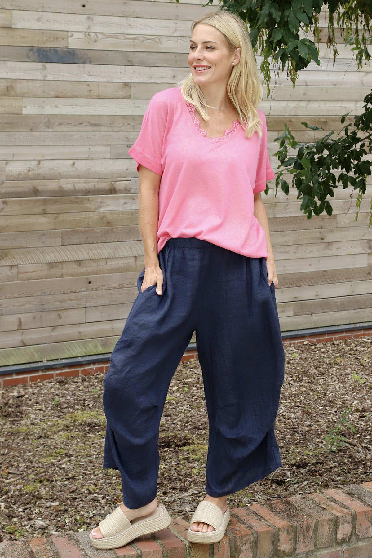 Robyn V-Neck Top Fuchsia