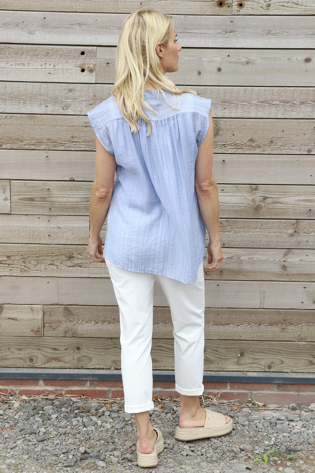 Kimmie Sleeveless Blouse Blue