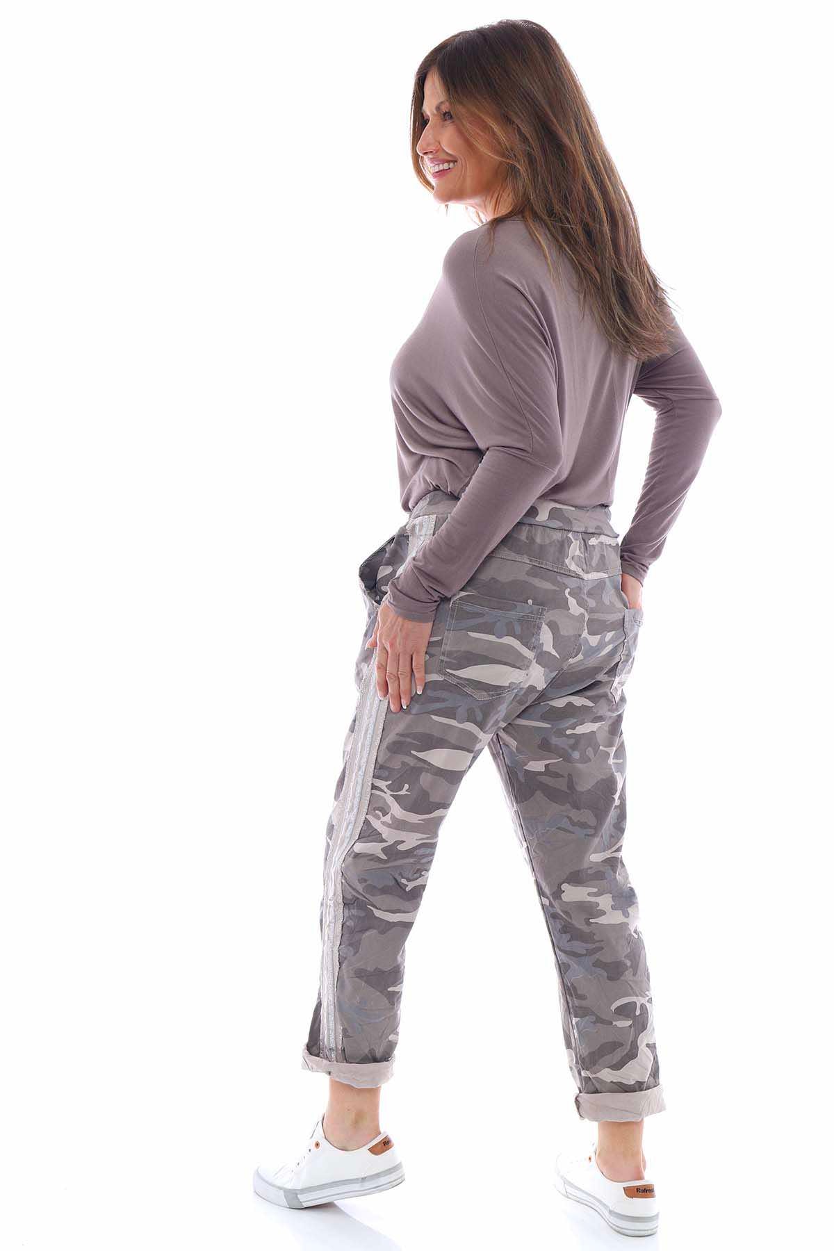 Womens grey hot sale camo joggers