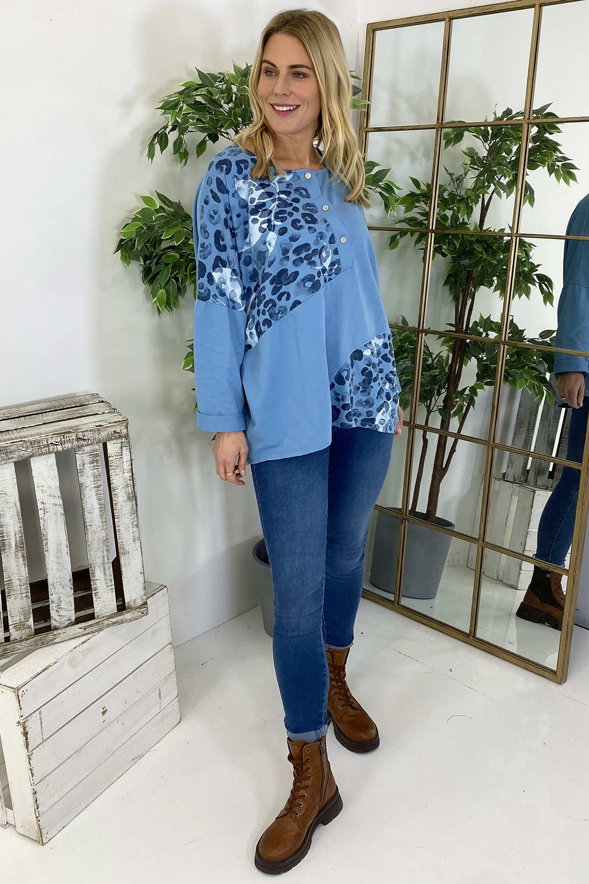 Elettra Print Button Top Blue