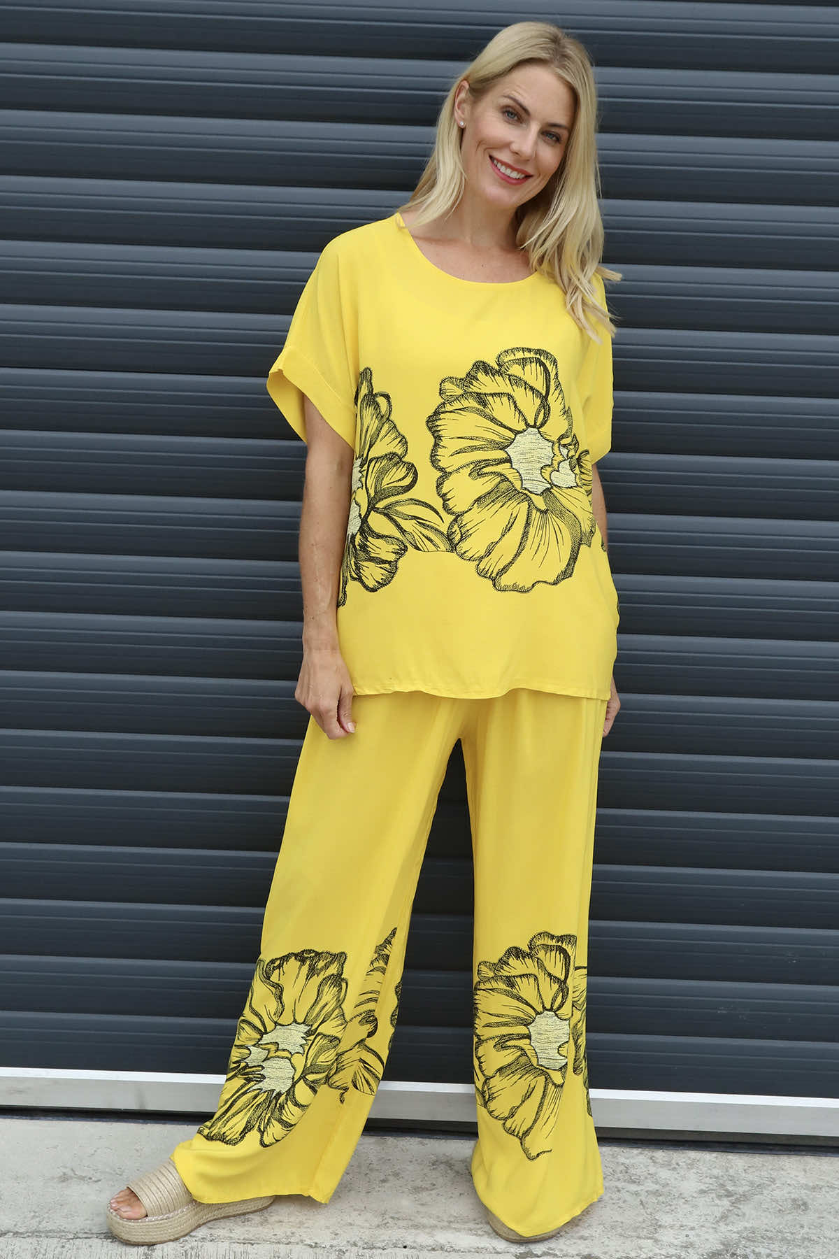 Agnetha Flower Top Yellow