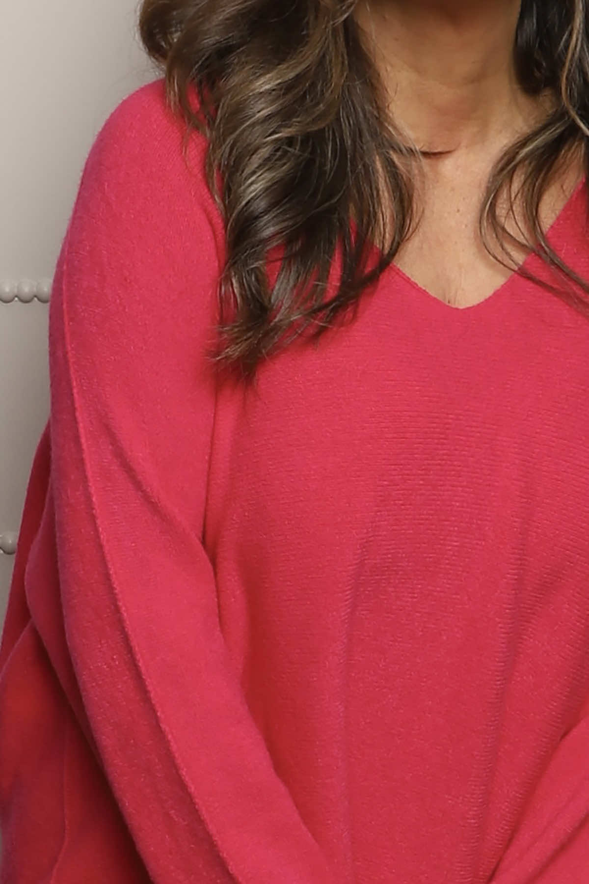 Lynna V-Neck Jumper Fuchsia
