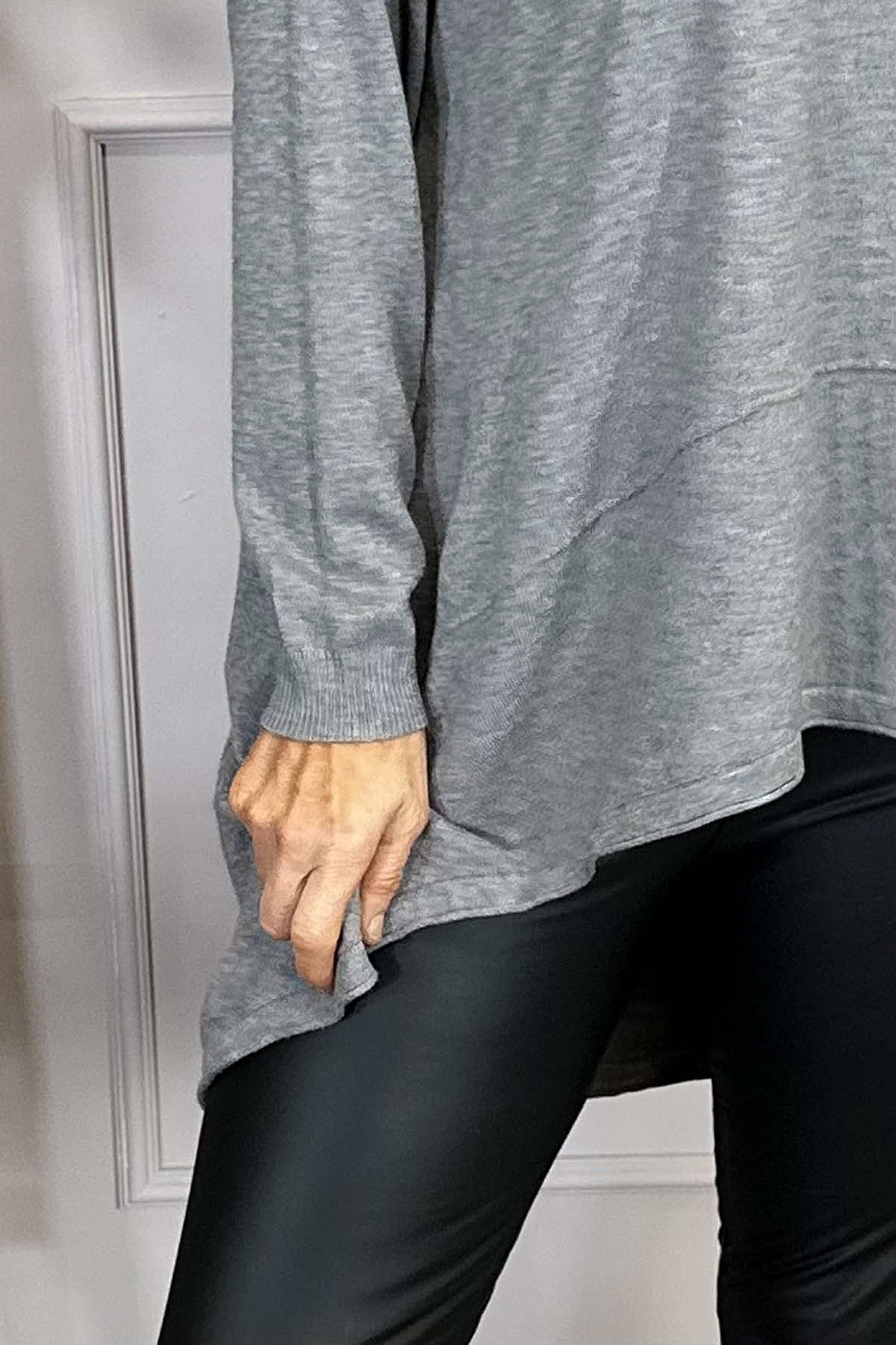 Celine Dipped Hemline Jumper Mid Grey