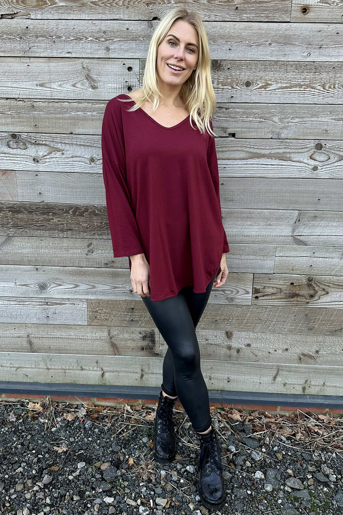 Billie V-Neck Cotton Top Wine