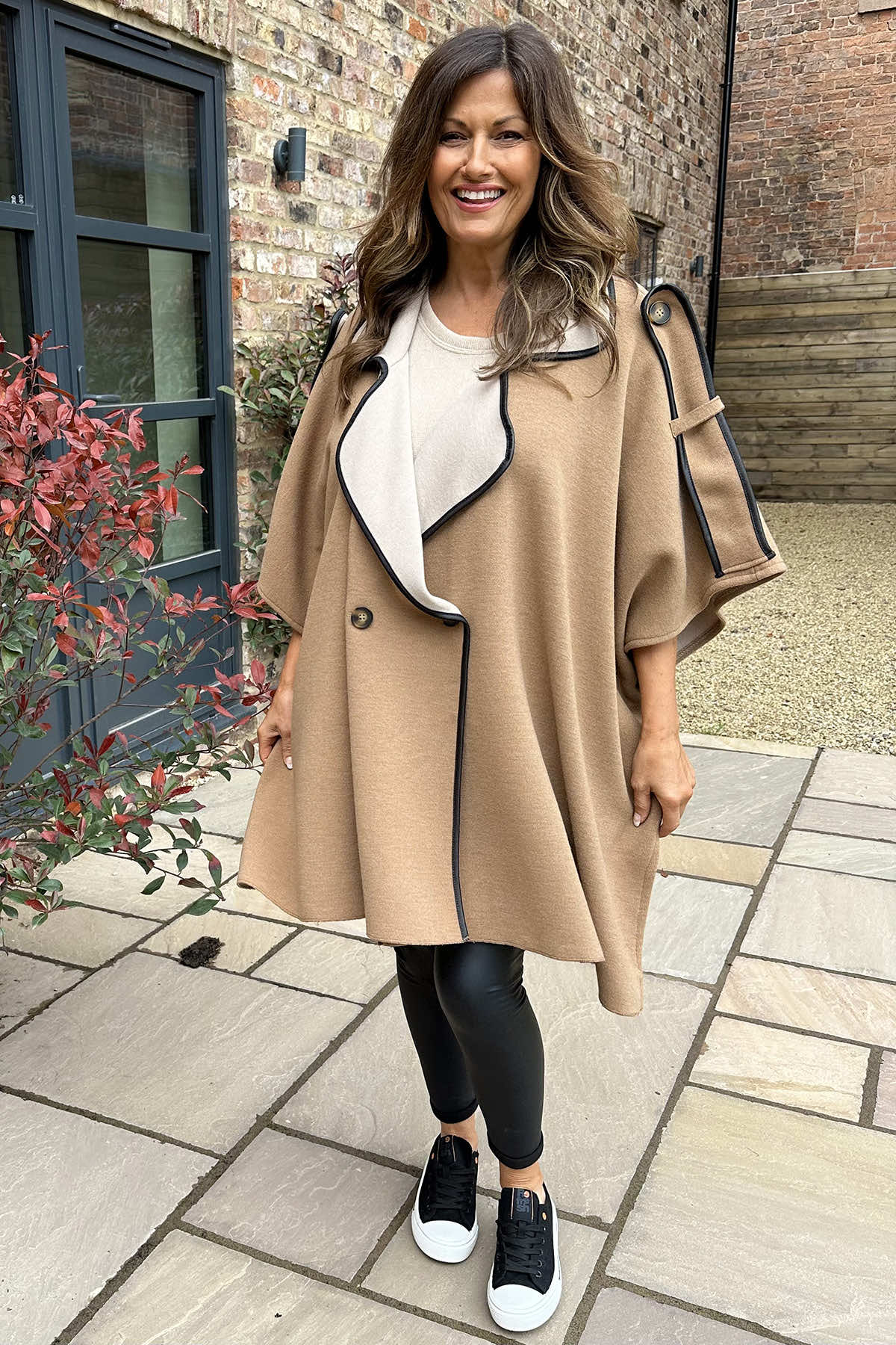 Olivia Cape Jacket Camel