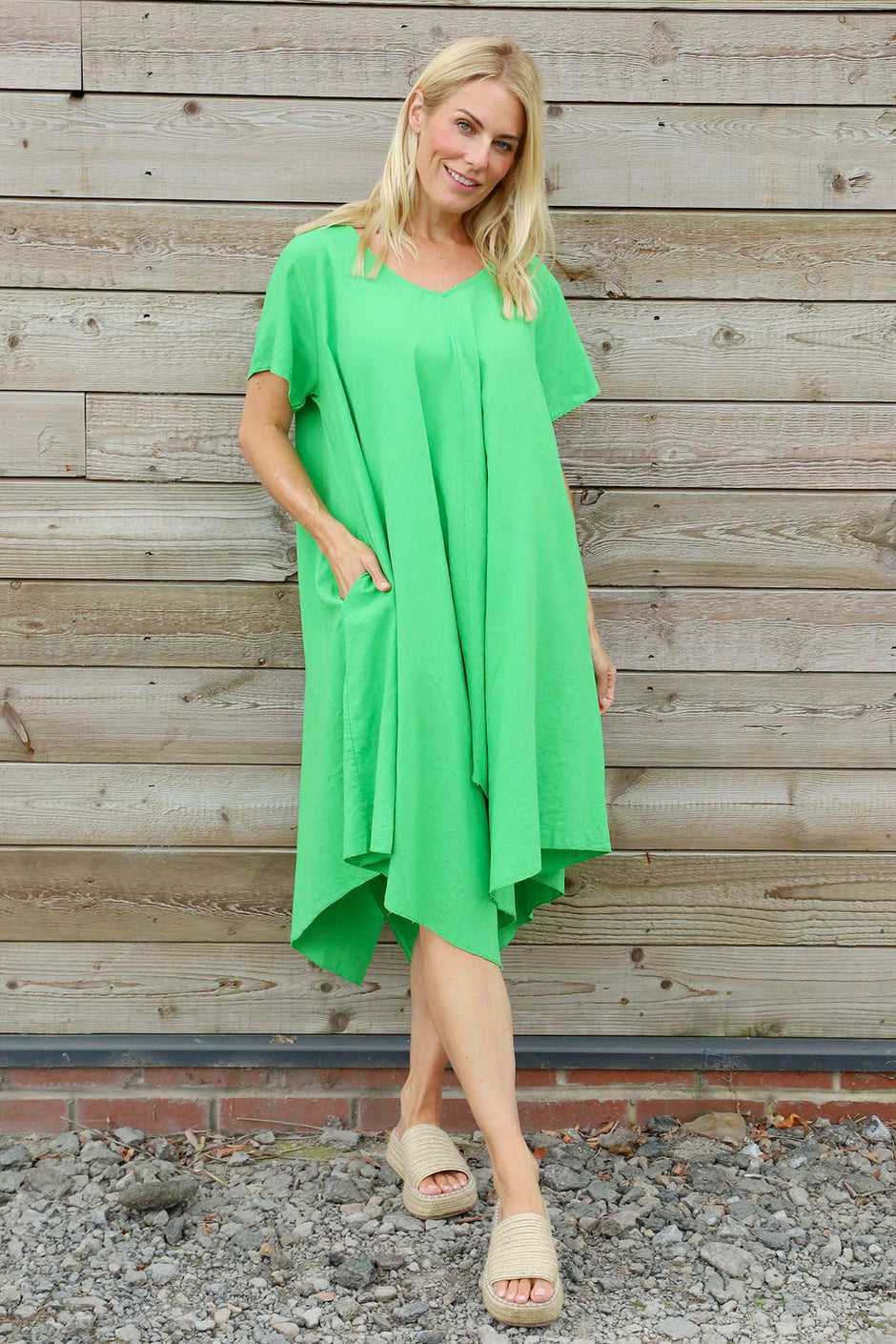 Nivana Dip Side Linen Dress Green