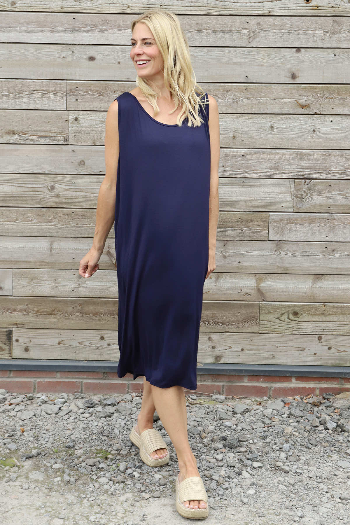 Brinda Sleeveless Dress Navy