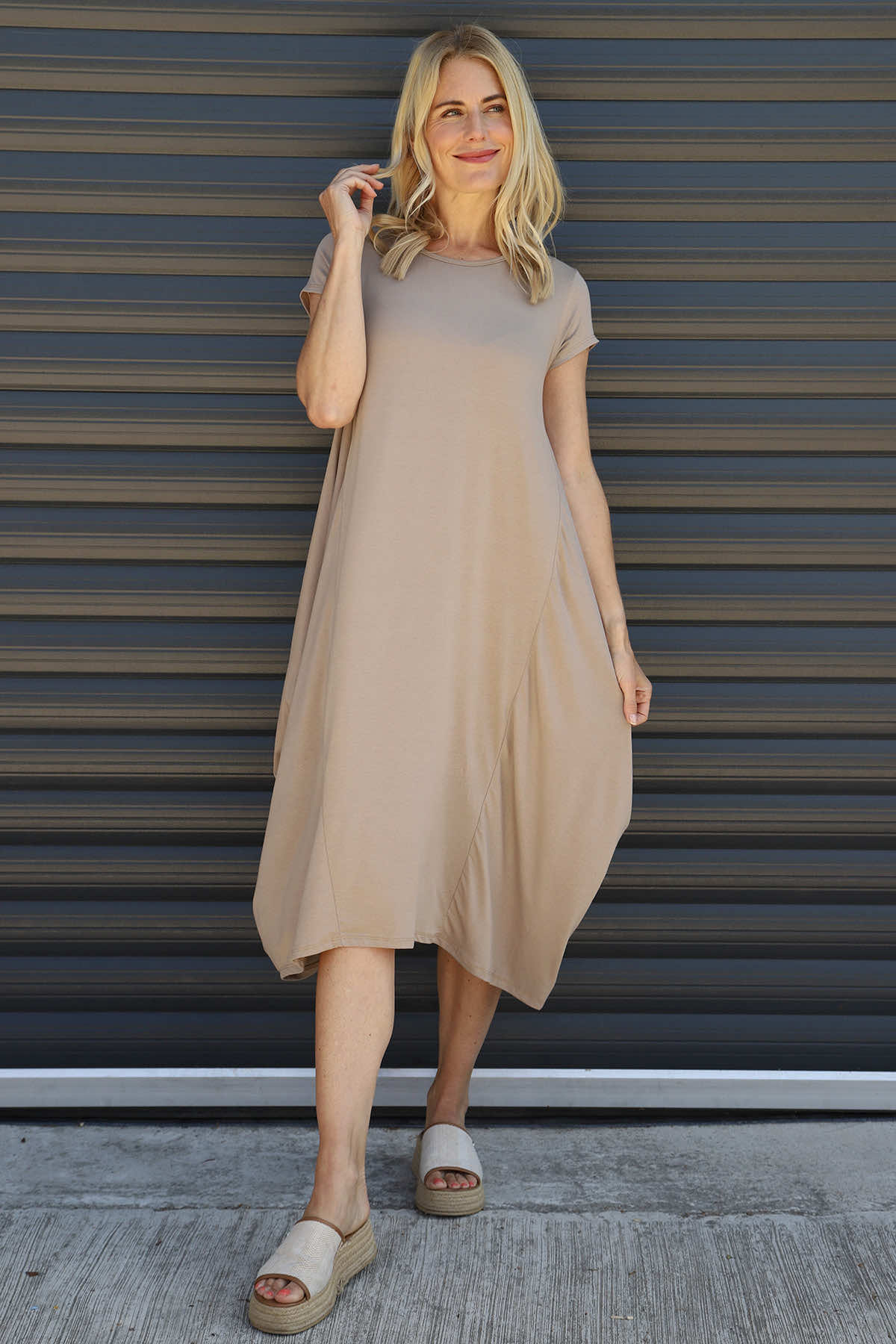 Sariah Short Sleeve Dress Mocha