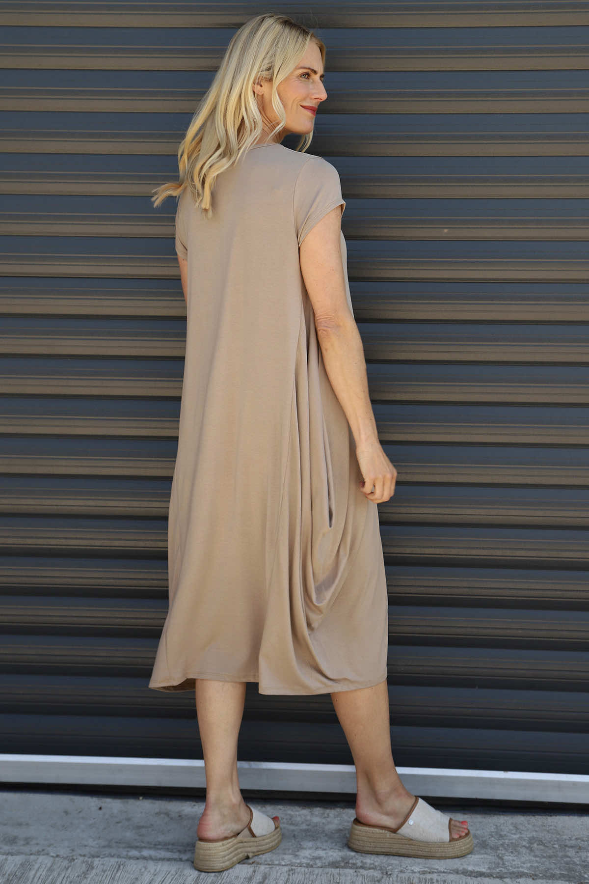 Sariah Short Sleeve Dress Mocha
