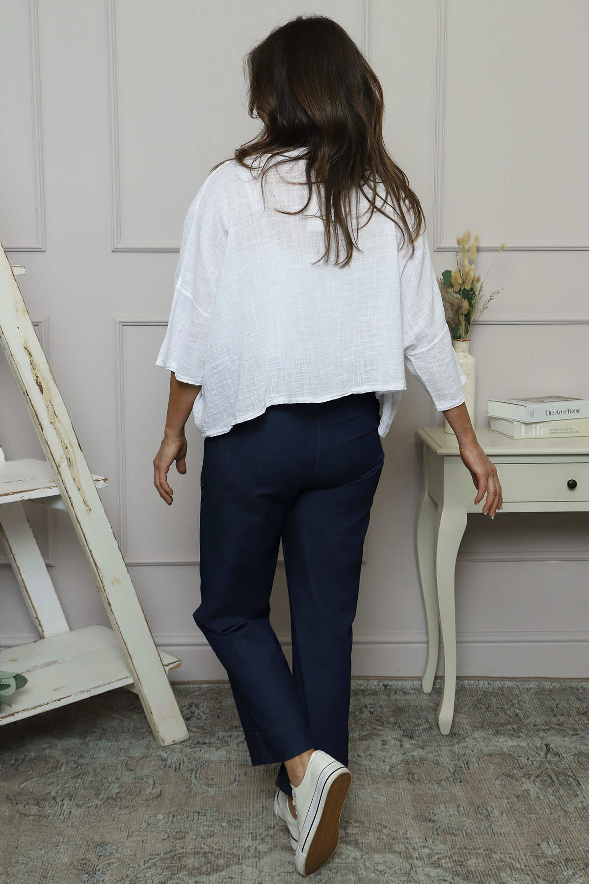 Made In Italy Maya Linen Top | Kit and Kaboodal