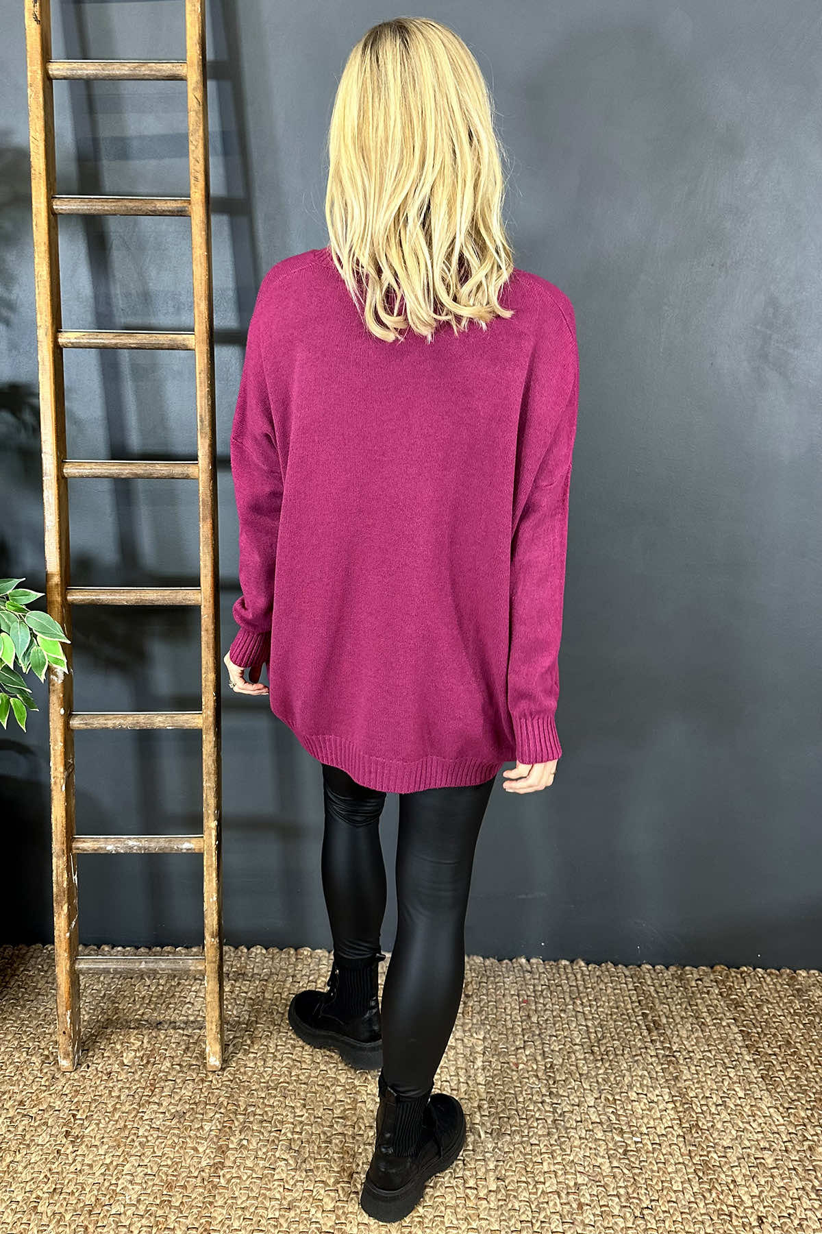 Charee V-Neck Jumper Berry