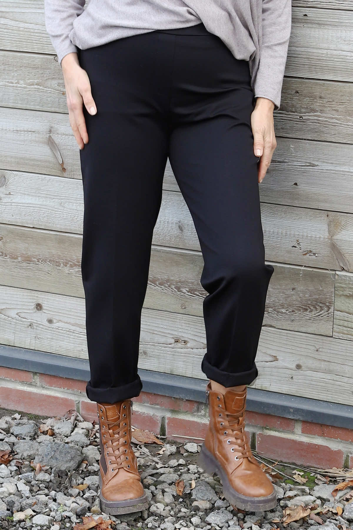 Colby Straight Leg Trousers Black