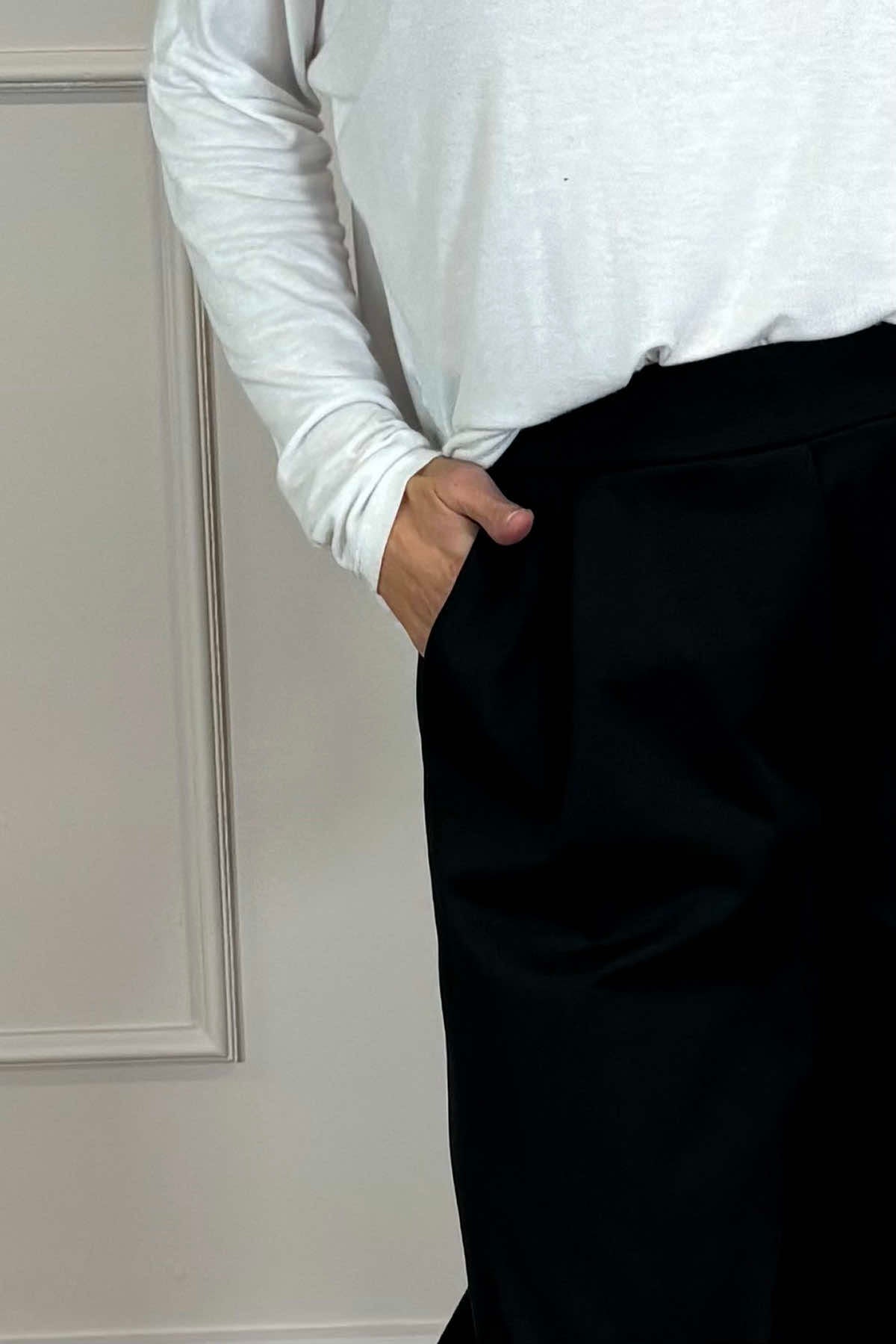 Rosie Two Pocket Cotton Trousers Black