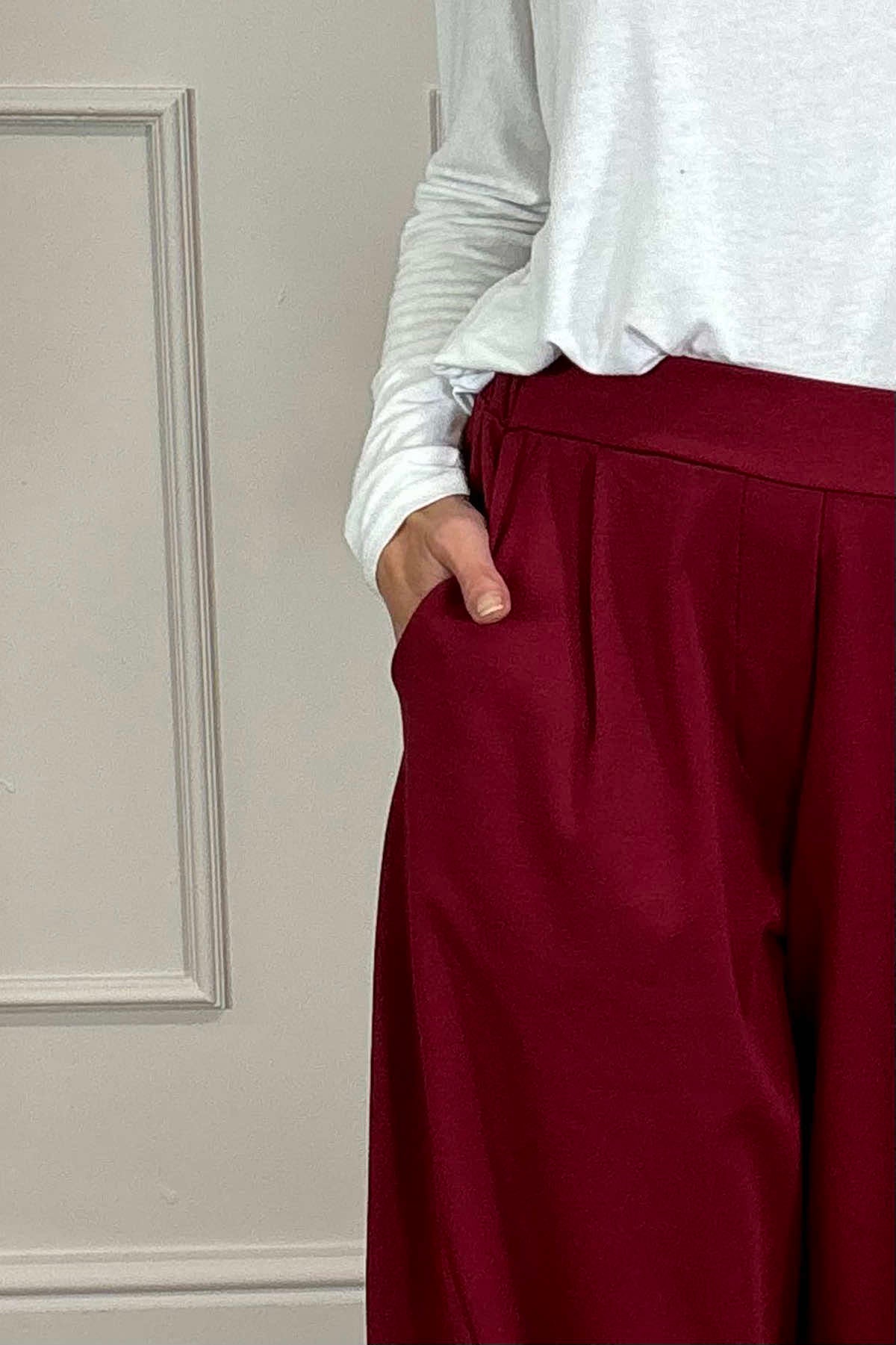 Rosie Two Pocket Cotton Trousers Wine