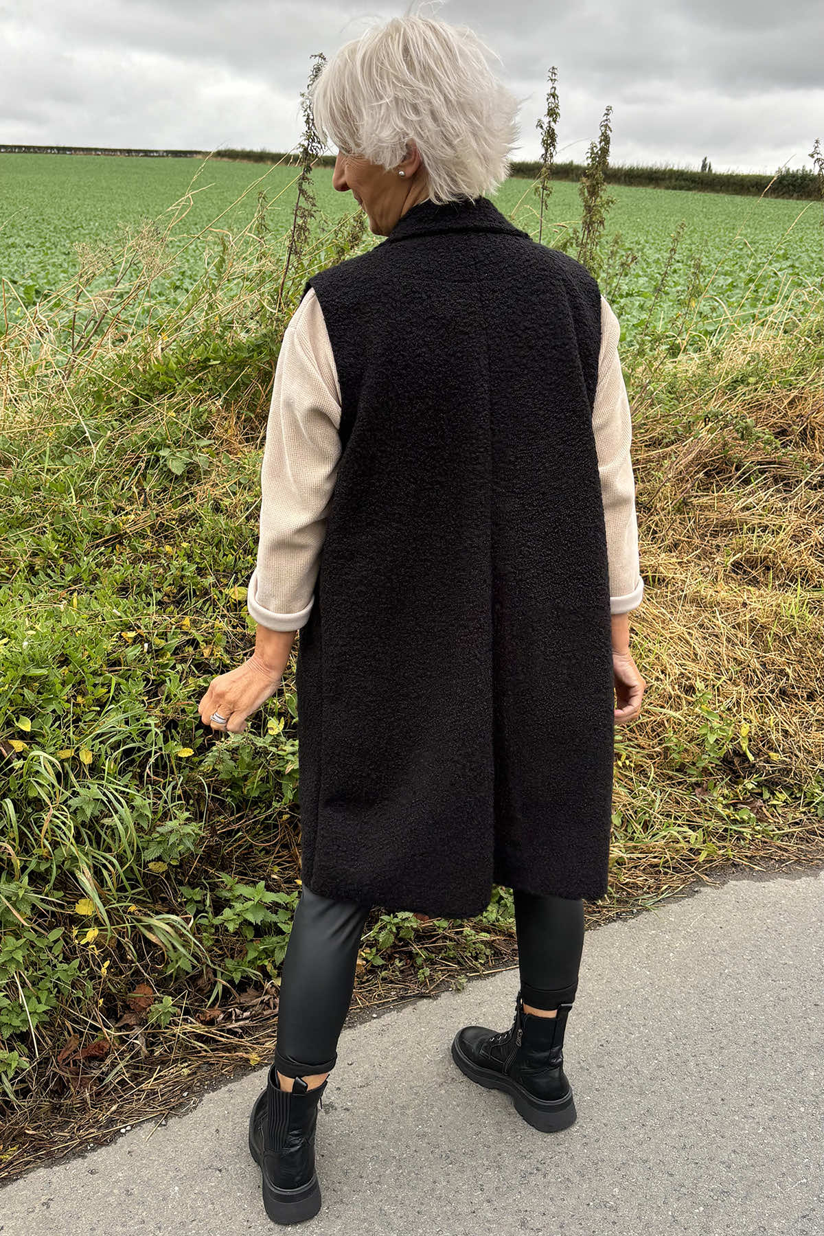 Nori Boucle Gilet Black