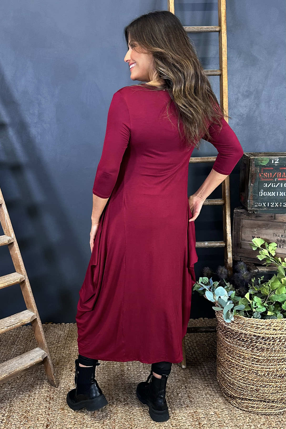 Boswin Seam Dress Wine