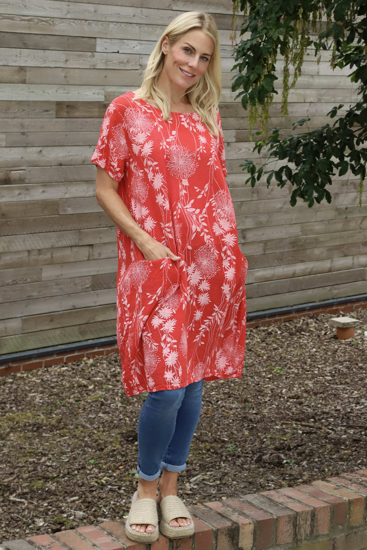 Made In Italy Phoebe Floral Print Cotton Dress | Kit and Kaboodal Made In Italy Phoebe Floral Print Cotton Dress | Kit and Kaboodal