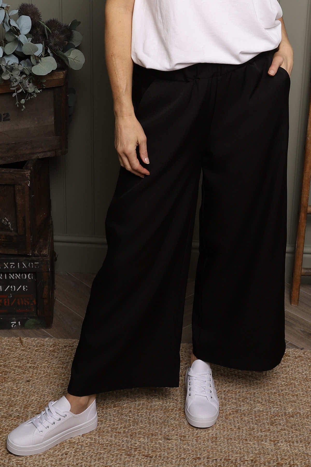 Alanis Trousers Black