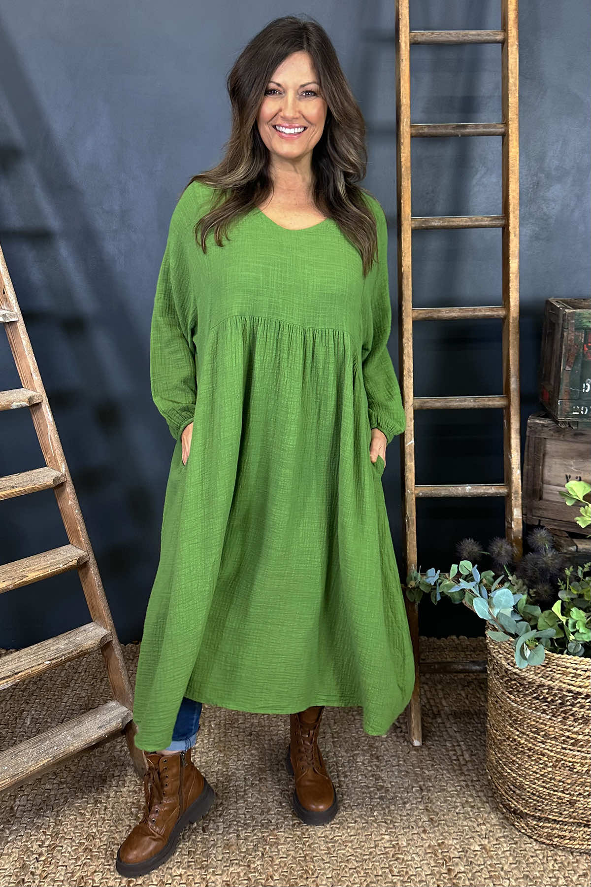 Indie V-Neck Cotton Dress Green