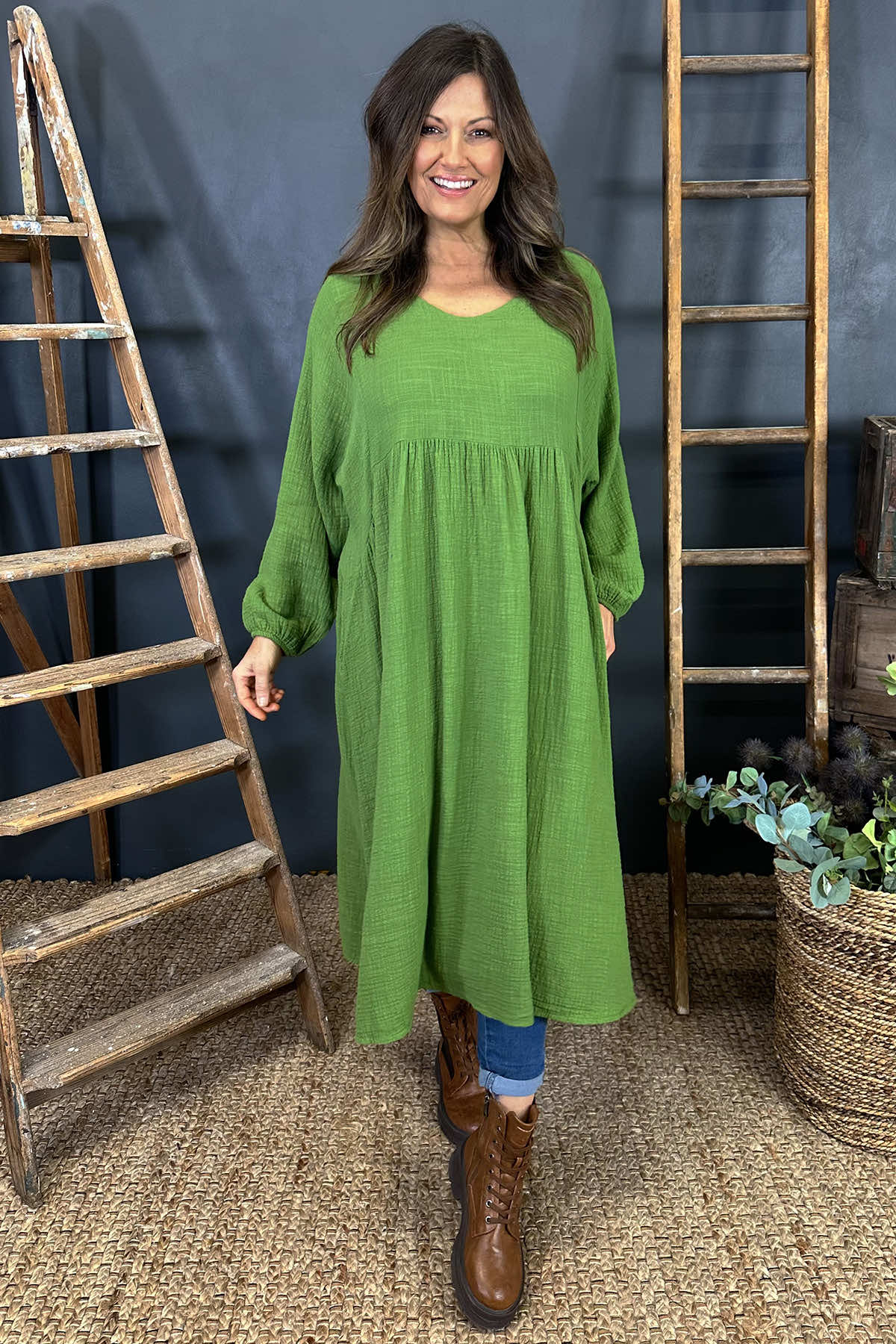 Indie V-Neck Cotton Dress Green